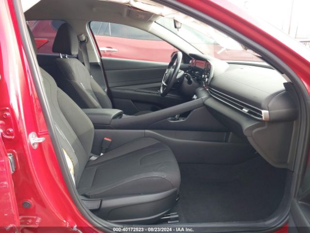 Photo 4 VIN: 5NPLS4AG4NH086840 - HYUNDAI ELANTRA 