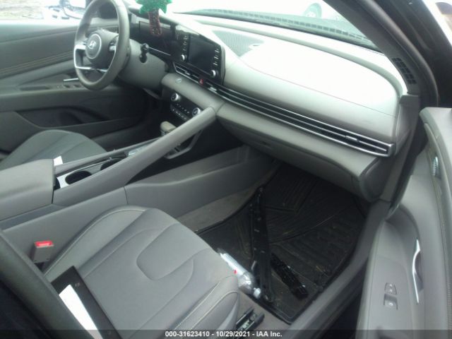 Photo 4 VIN: 5NPLS4AG5MH004726 - HYUNDAI ELANTRA 