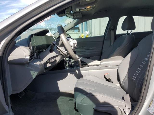 Photo 6 VIN: 5NPLS4AG5PH118407 - HYUNDAI ELANTRA SE 