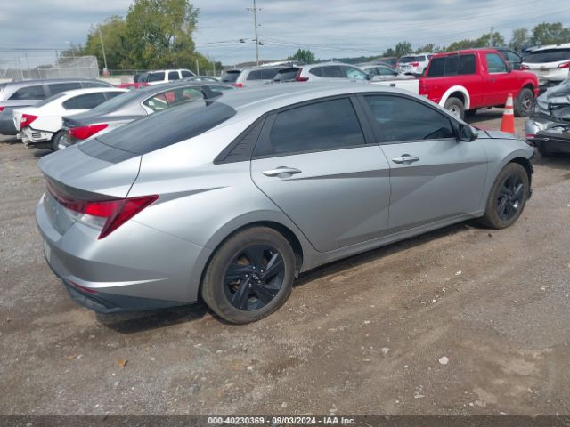 Photo 3 VIN: 5NPLS4AG6NH085558 - HYUNDAI ELANTRA 