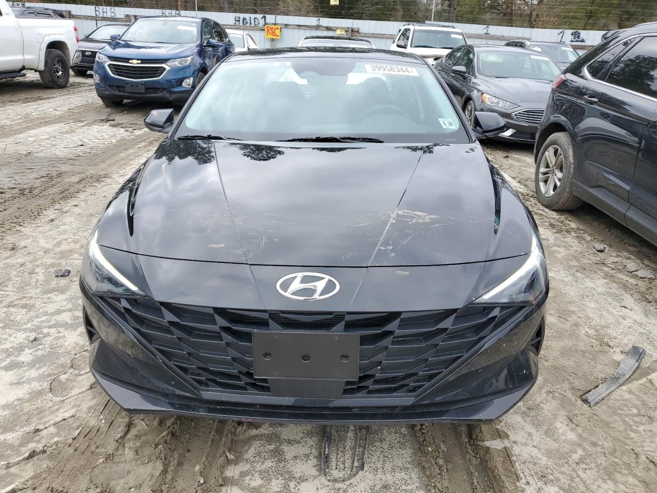 Photo 4 VIN: 5NPLS4AG6PH116603 - HYUNDAI ELANTRA 