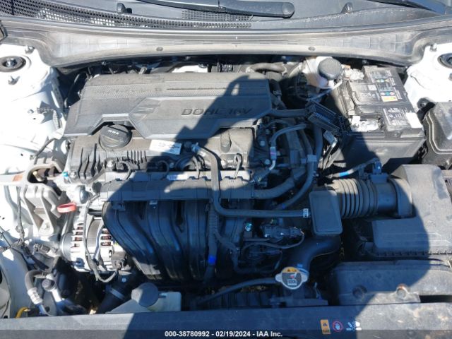 Photo 9 VIN: 5NPLS4AG7PH096247 - HYUNDAI ELANTRA 