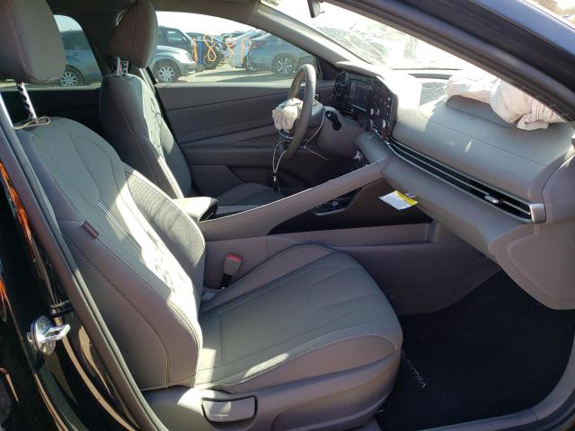 Photo 4 VIN: 5NPLS4AG8NH062167 - HYUNDAI ELANTRA SE 