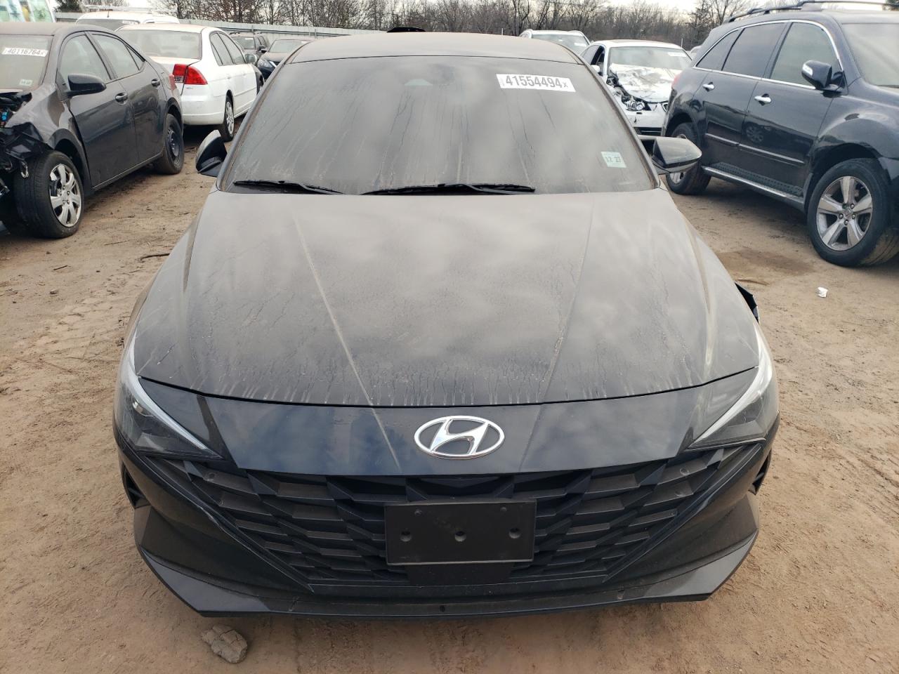 Photo 4 VIN: 5NPLS4AG8PH102704 - HYUNDAI ELANTRA 