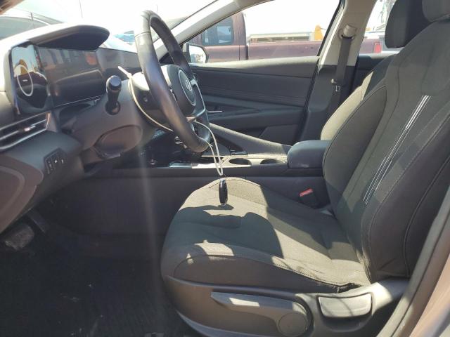 Photo 6 VIN: 5NPLS4AG8PH112312 - HYUNDAI ELANTRA SE 