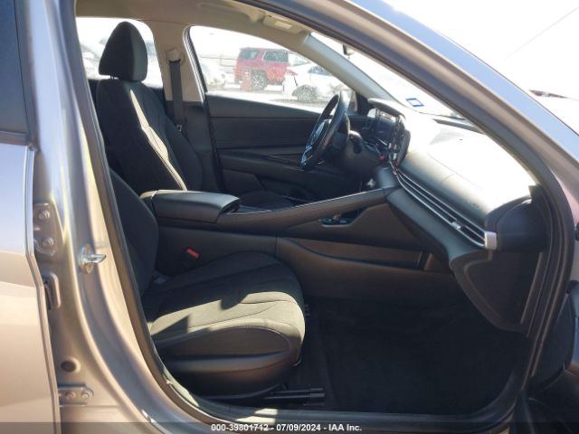 Photo 4 VIN: 5NPLS4AG9MH038393 - HYUNDAI ELANTRA 