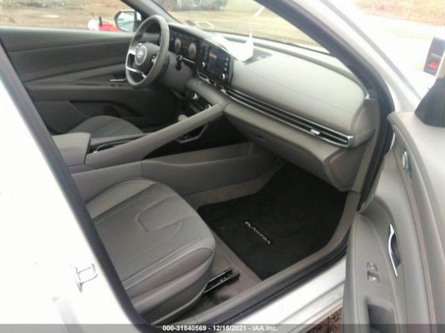 Photo 4 VIN: 5NPLS4AG9NH053879 - HYUNDAI ELANTRA 