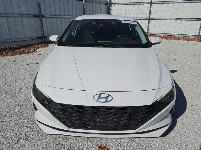 Photo 4 VIN: 5NPLS4AGXMH017388 - HYUNDAI ELANTRA SE 