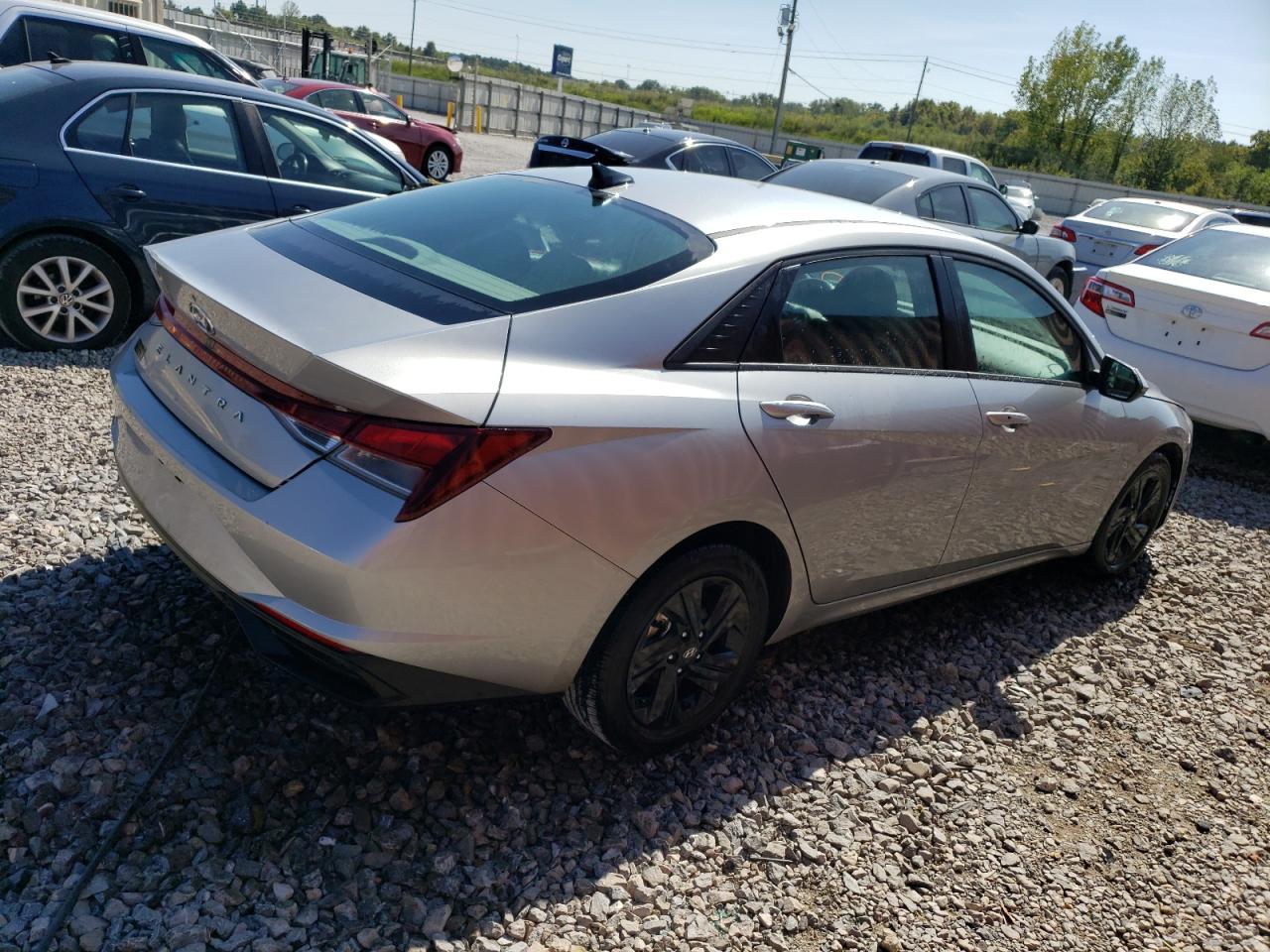 Photo 2 VIN: 5NPLS4AGXMH029556 - HYUNDAI ELANTRA 