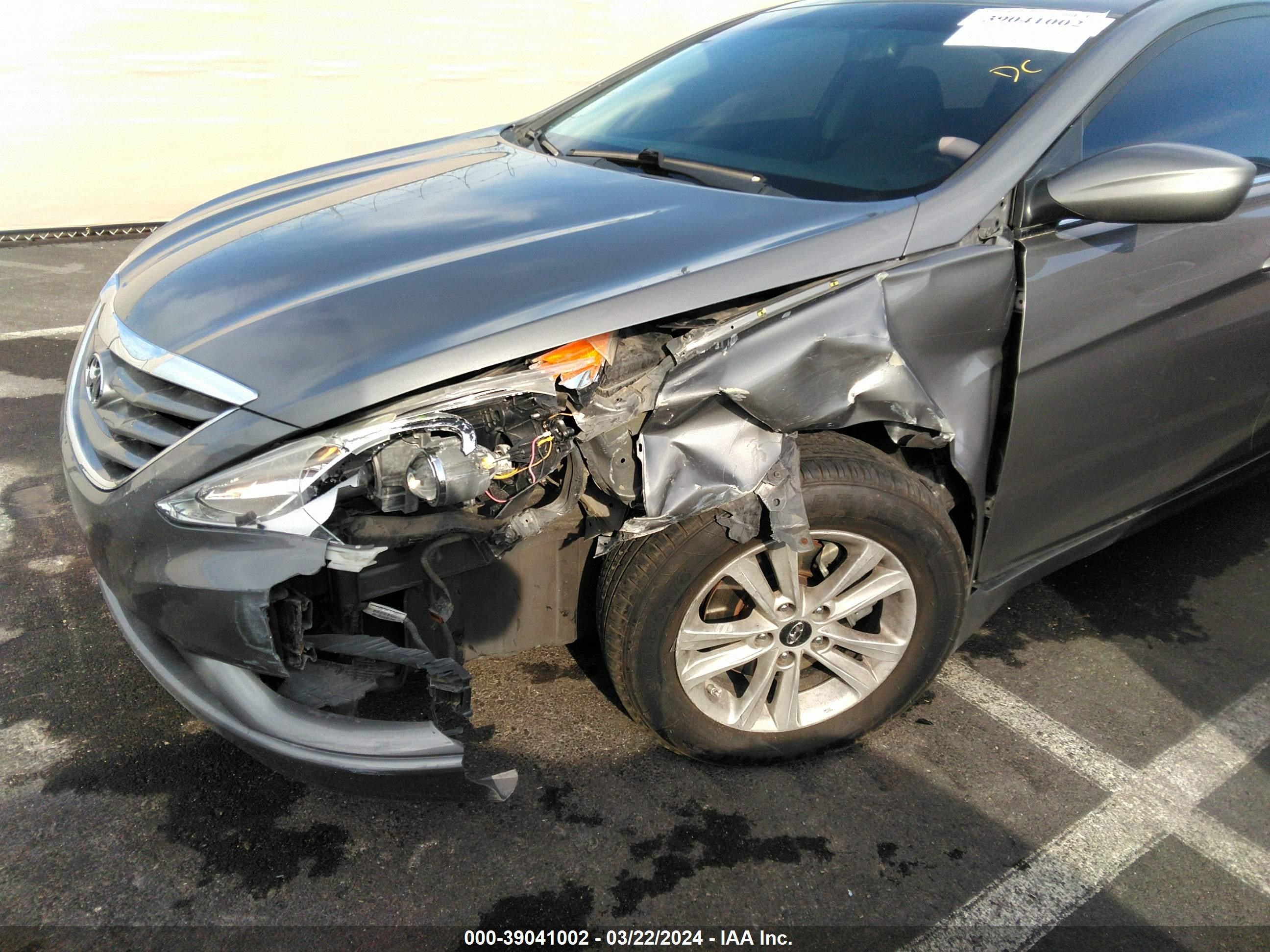 Photo 5 VIN: 5NPRN4AC9DH580745 - HYUNDAI SONATA 