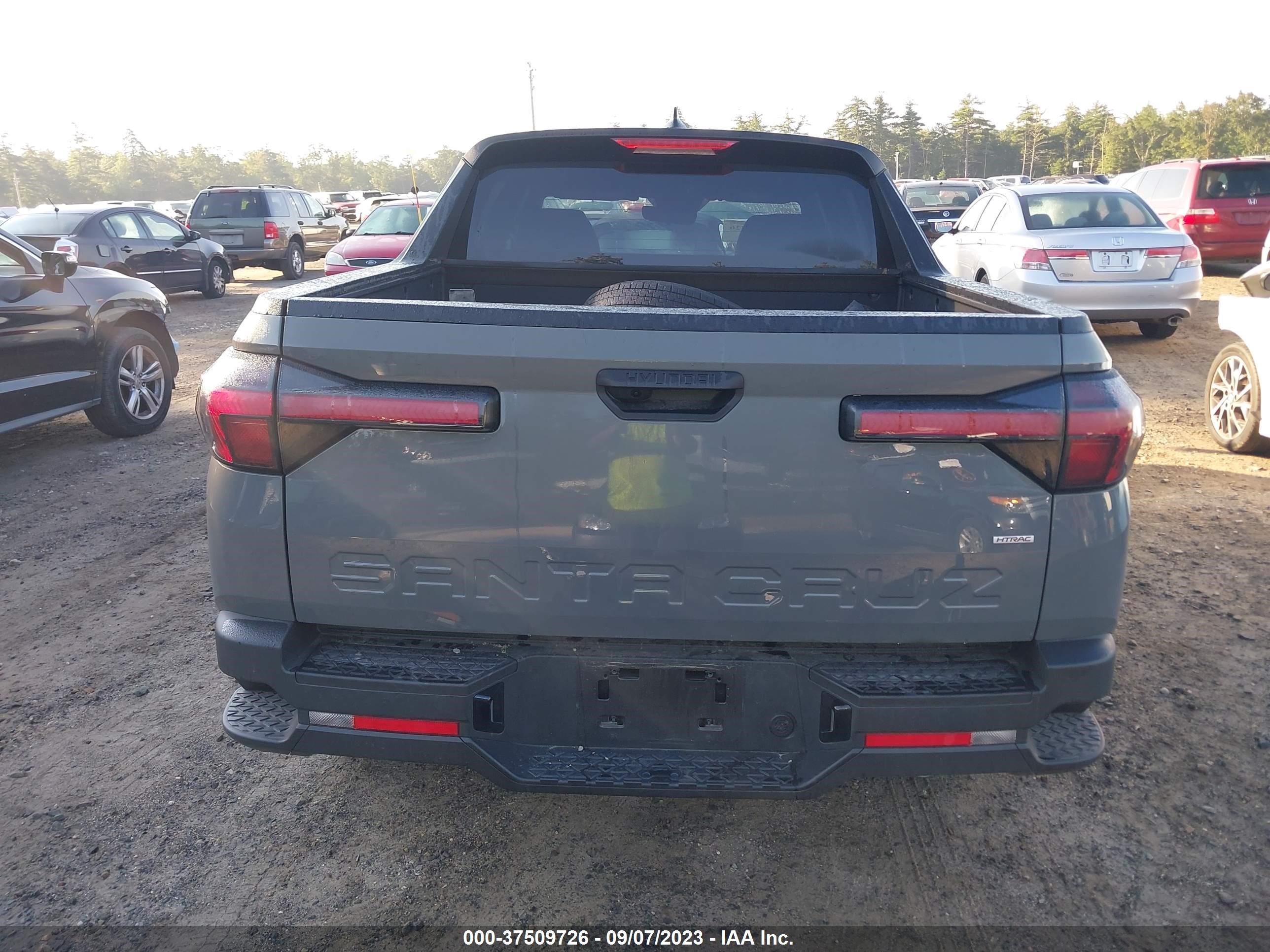 Photo 15 VIN: 5NTJBDAE1PH060027 - HYUNDAI SANTA CRUZ 