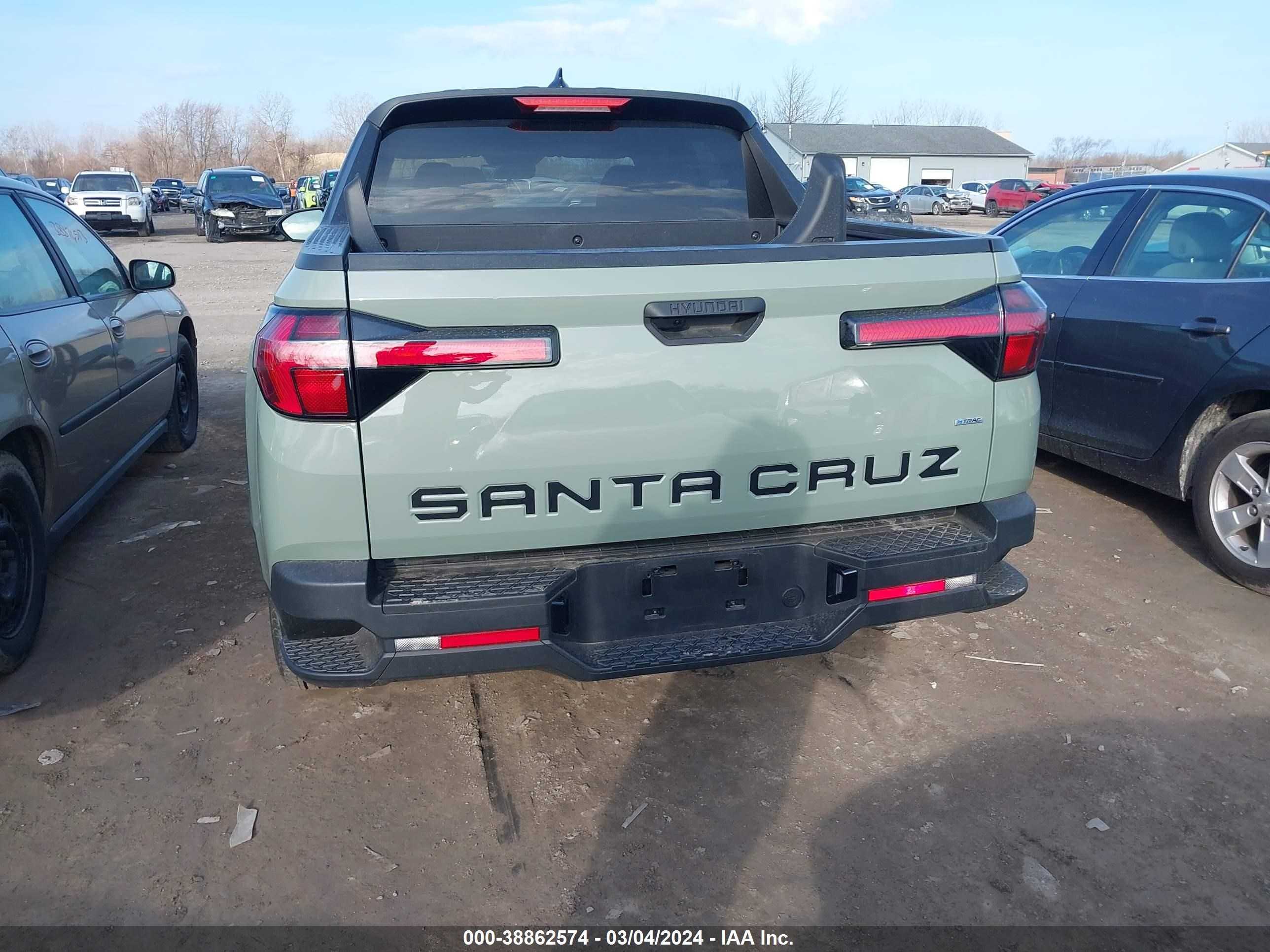 Photo 16 VIN: 5NTJBDAE7NH035209 - HYUNDAI SANTA CRUZ 