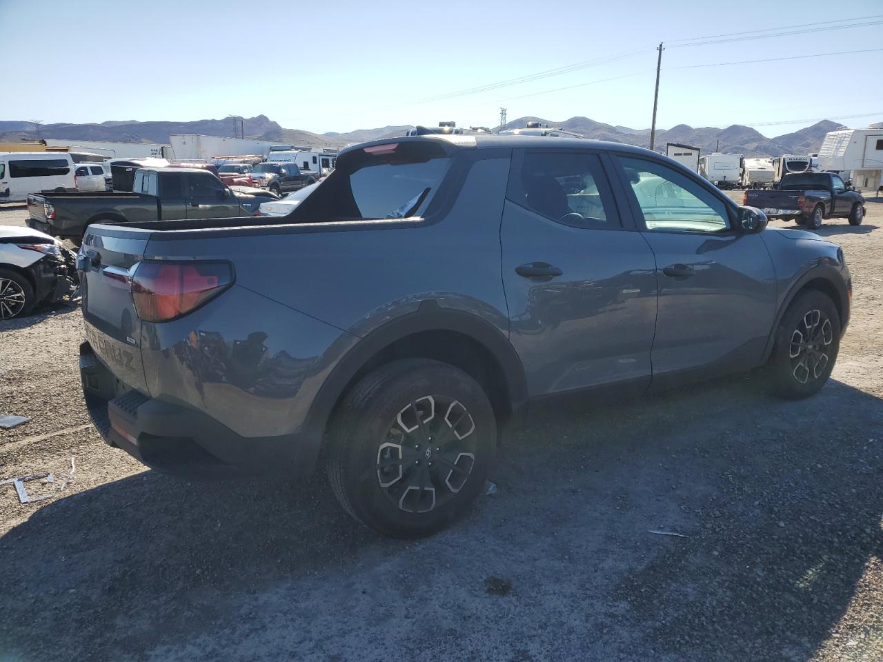 Photo 2 VIN: 5NTJBDAE8PH044794 - HYUNDAI SANTA CRUZ 