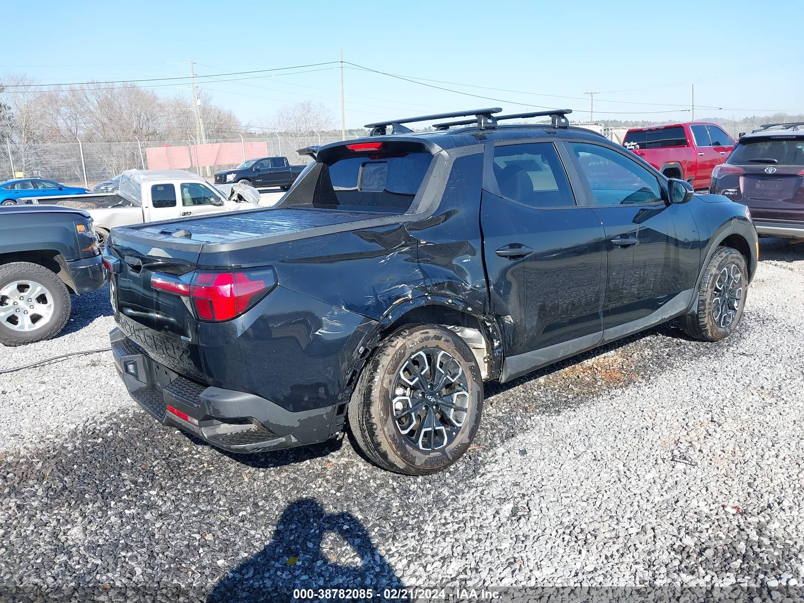 Photo 3 VIN: 5NTJCDAE2PH075830 - HYUNDAI SANTA CRUZ 