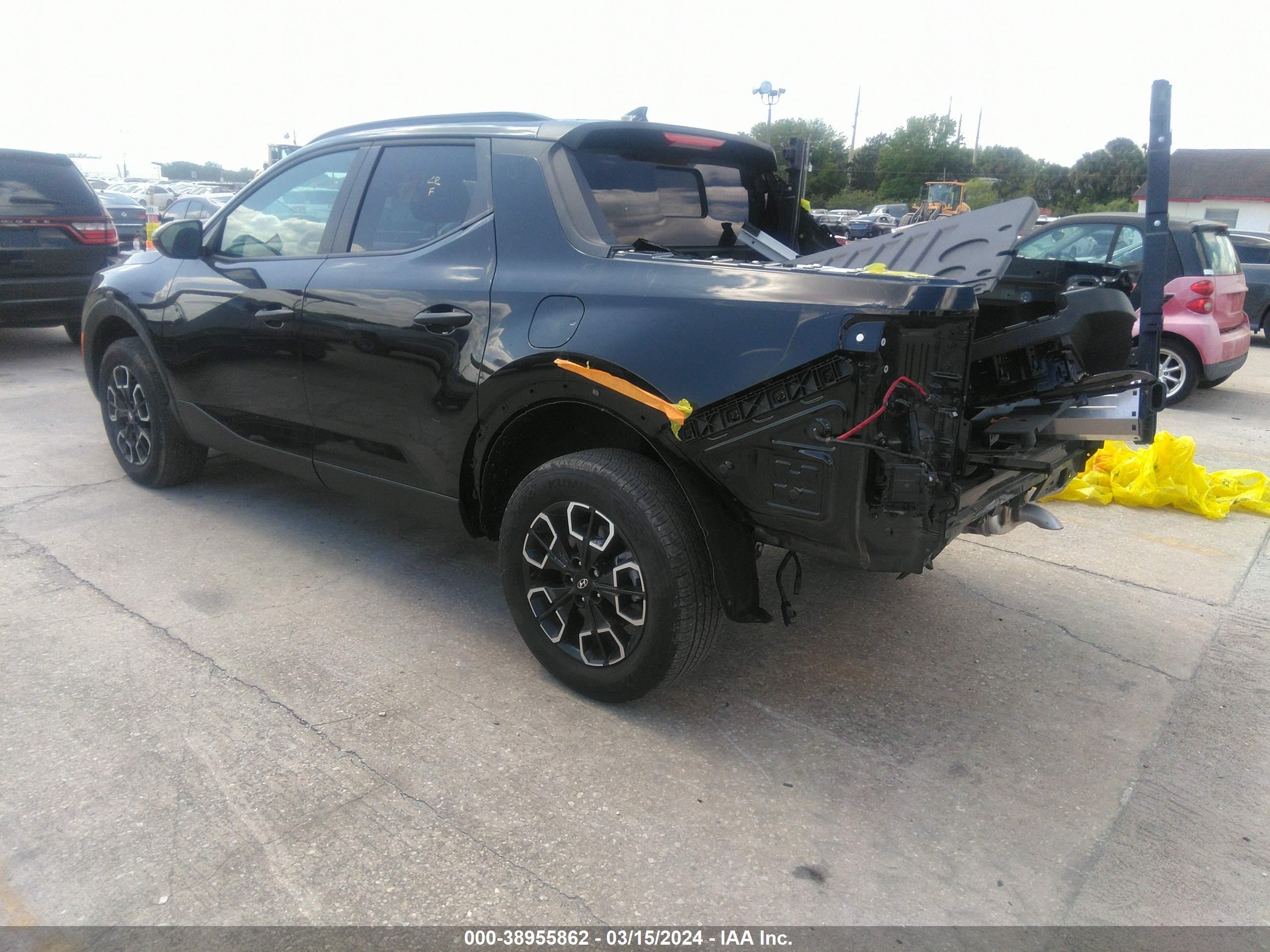 Photo 14 VIN: 5NTJCDAE5PH063588 - HYUNDAI SANTA CRUZ 