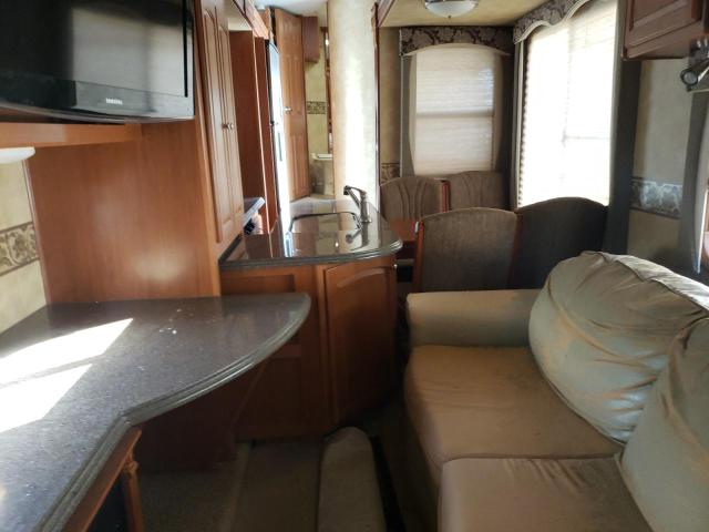 Photo 4 VIN: 5SFBG3827AE211676 - LAND ROVER MOTORHOME 