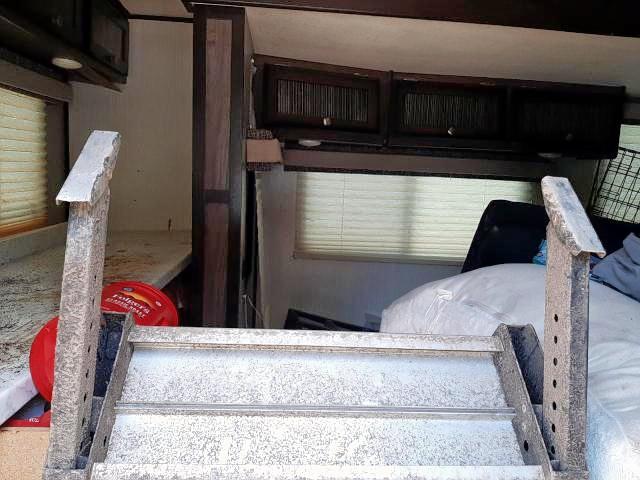 Photo 5 VIN: 5SFNB3023LE424554 - HRTL WINNEBAGO 