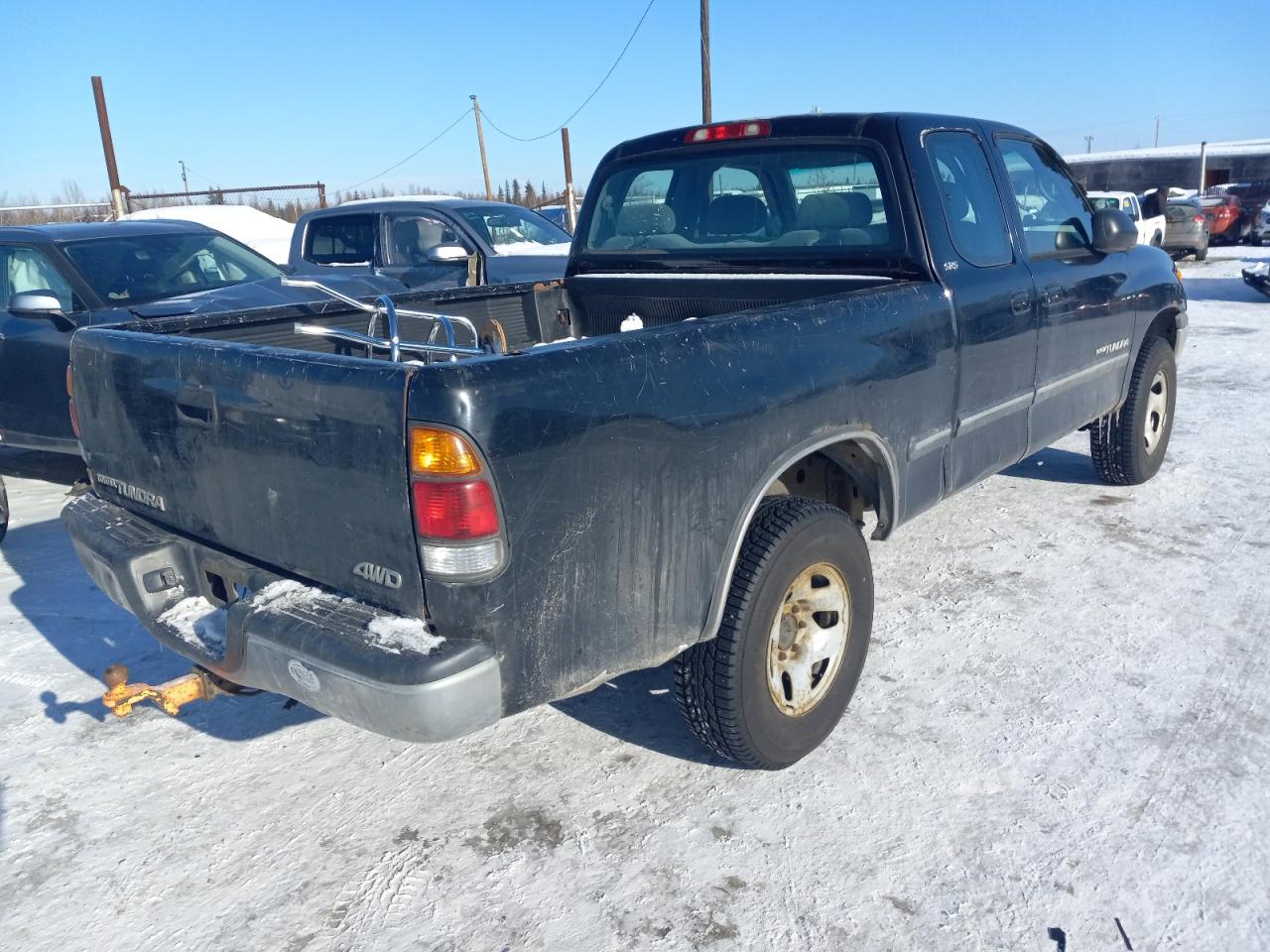 Photo 2 VIN: 5TBBN4415YS064248 - TOYOTA TUNDRA 