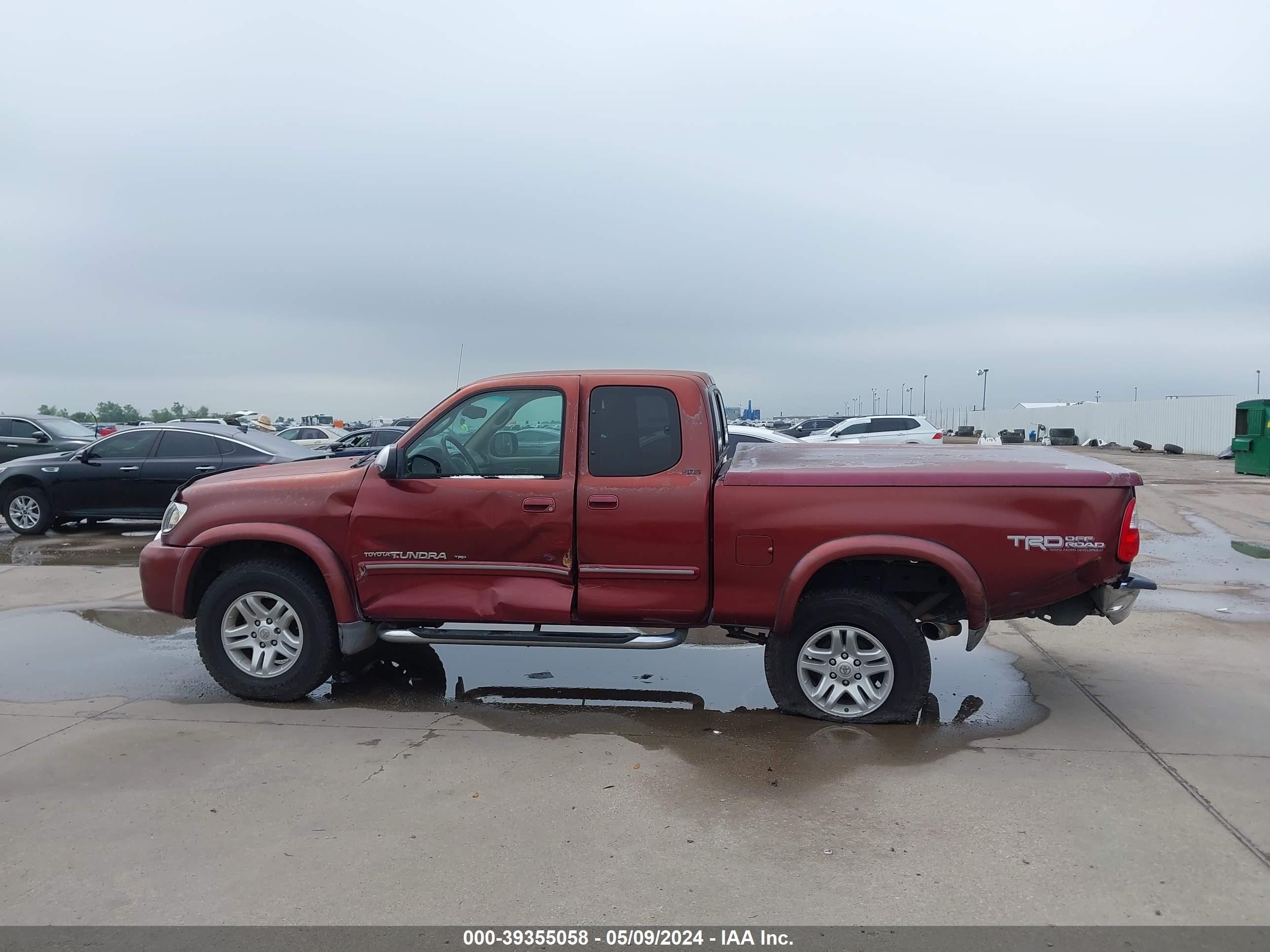 Photo 13 VIN: 5TBBN441X3S411579 - TOYOTA TUNDRA 