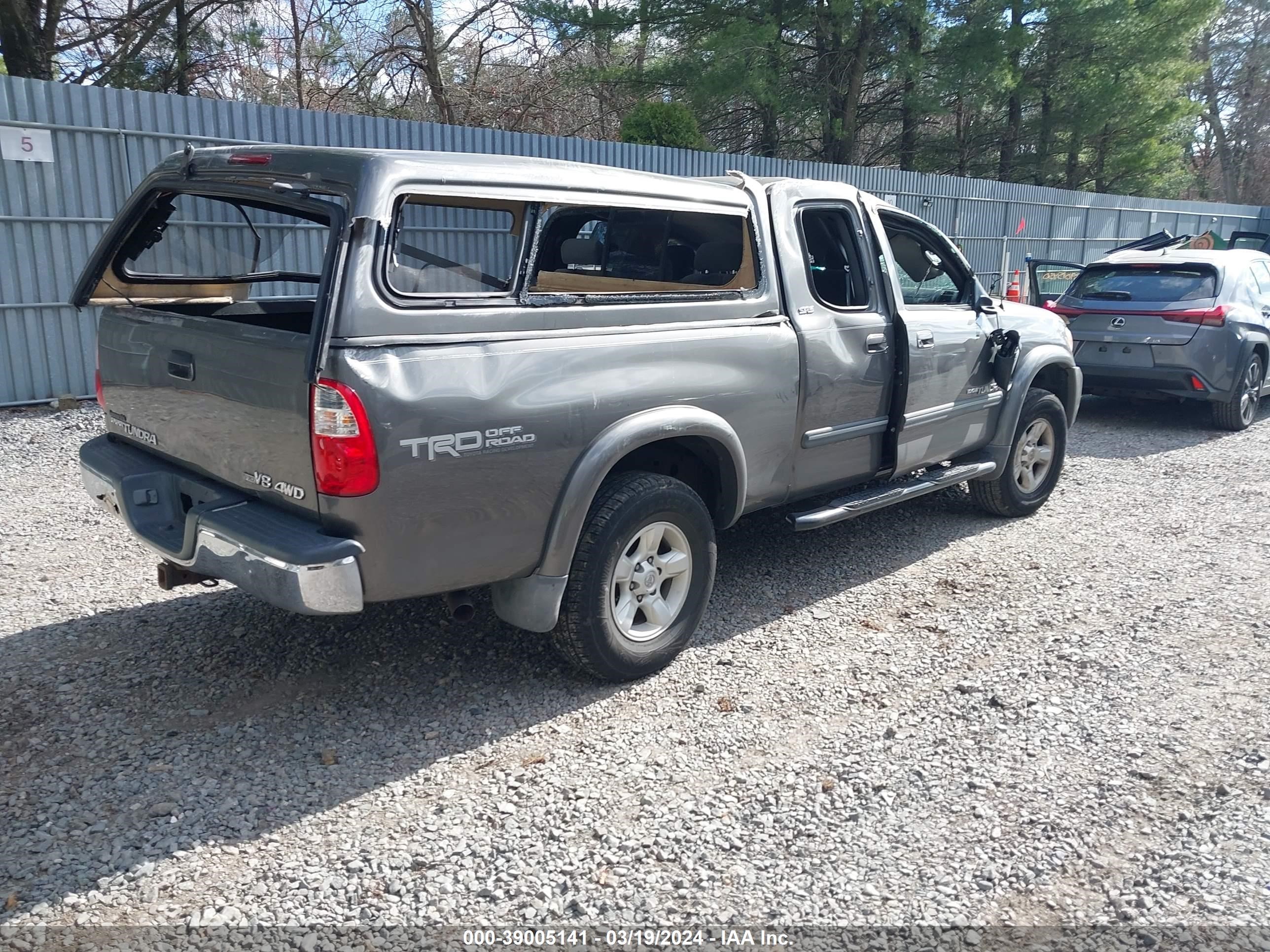 Photo 3 VIN: 5TBBT44105S461030 - TOYOTA TUNDRA 