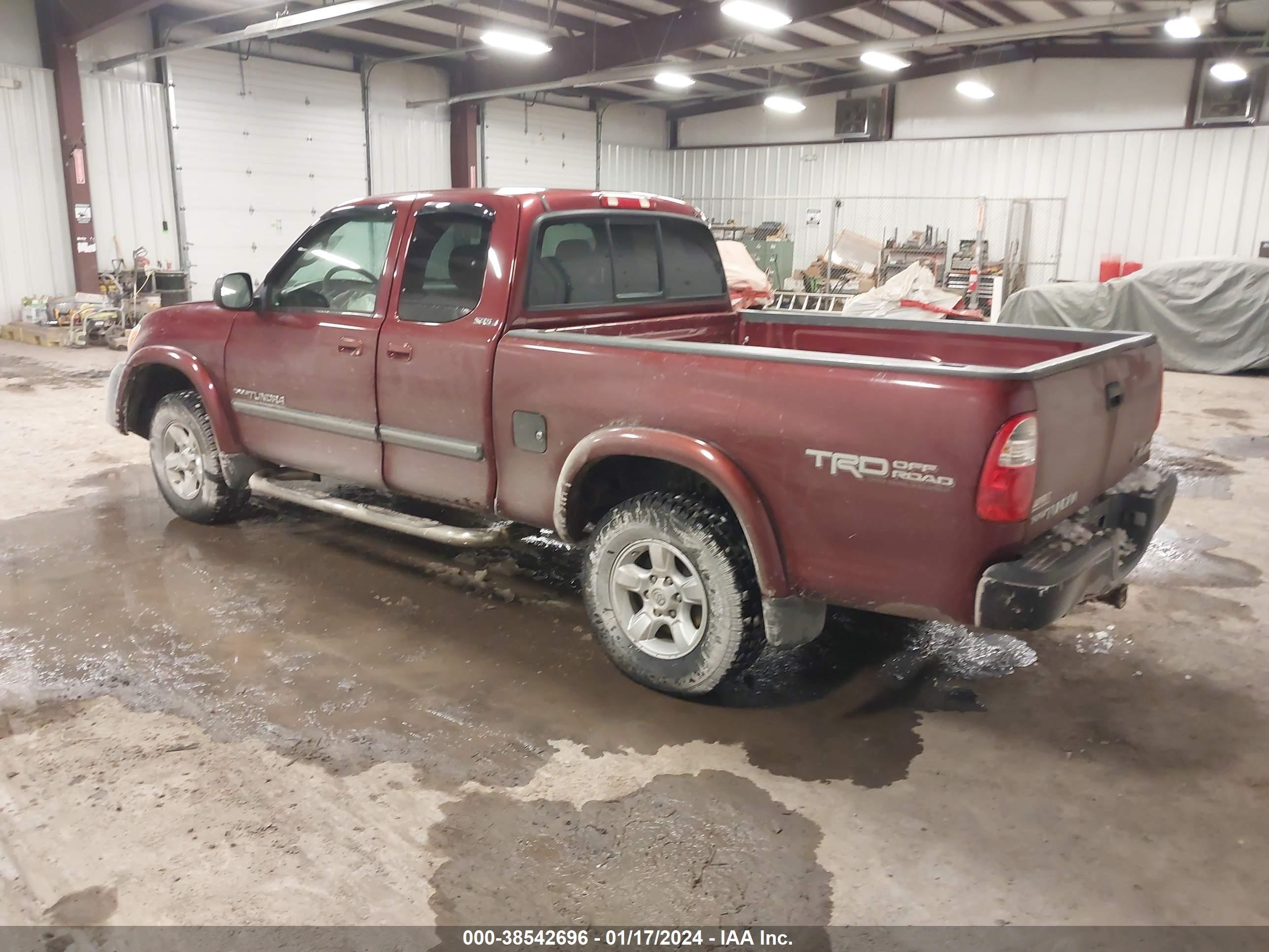 Photo 2 VIN: 5TBBT44105S471296 - TOYOTA TUNDRA 