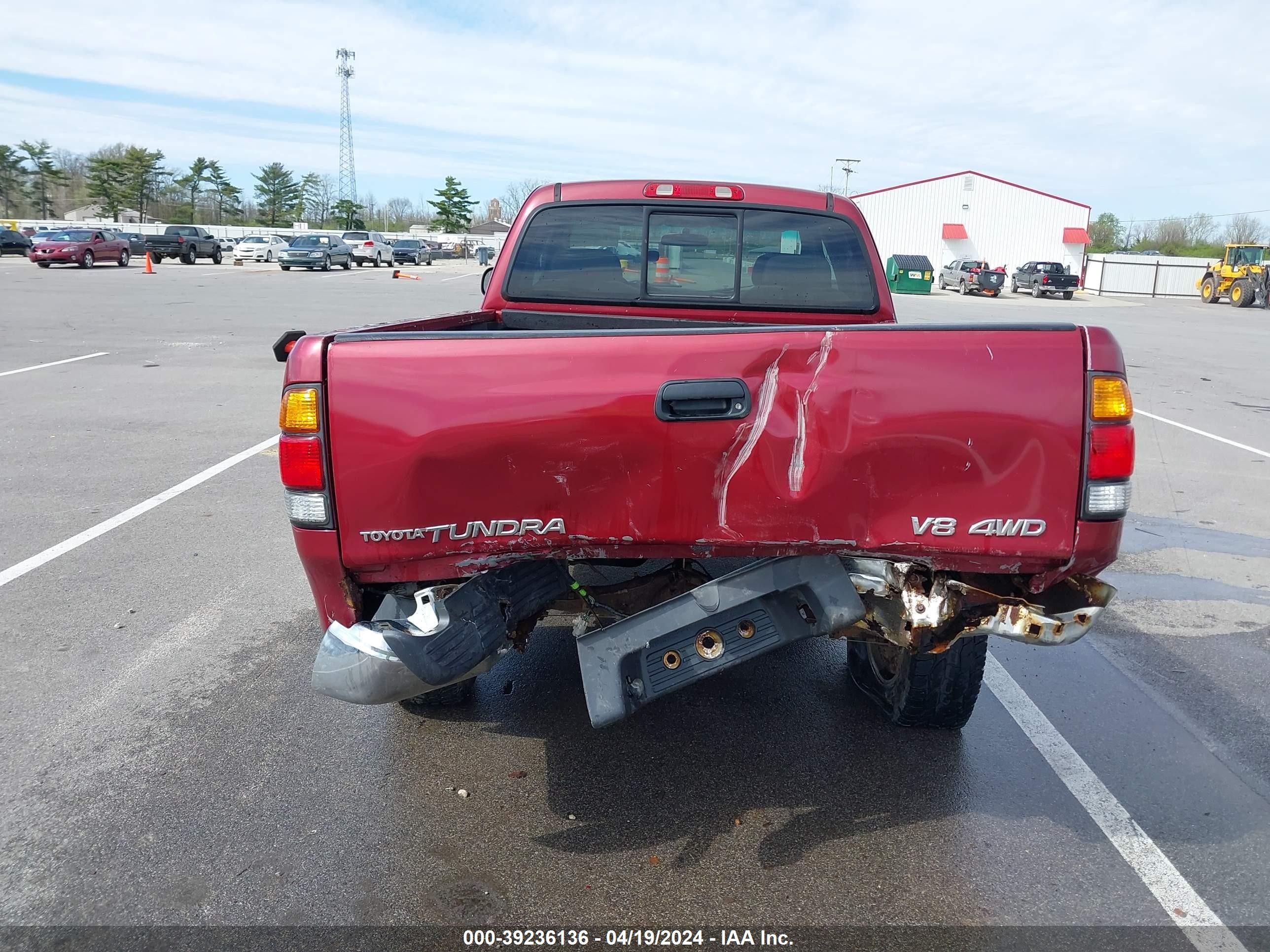 Photo 15 VIN: 5TBBT4410YS068326 - TOYOTA TUNDRA 