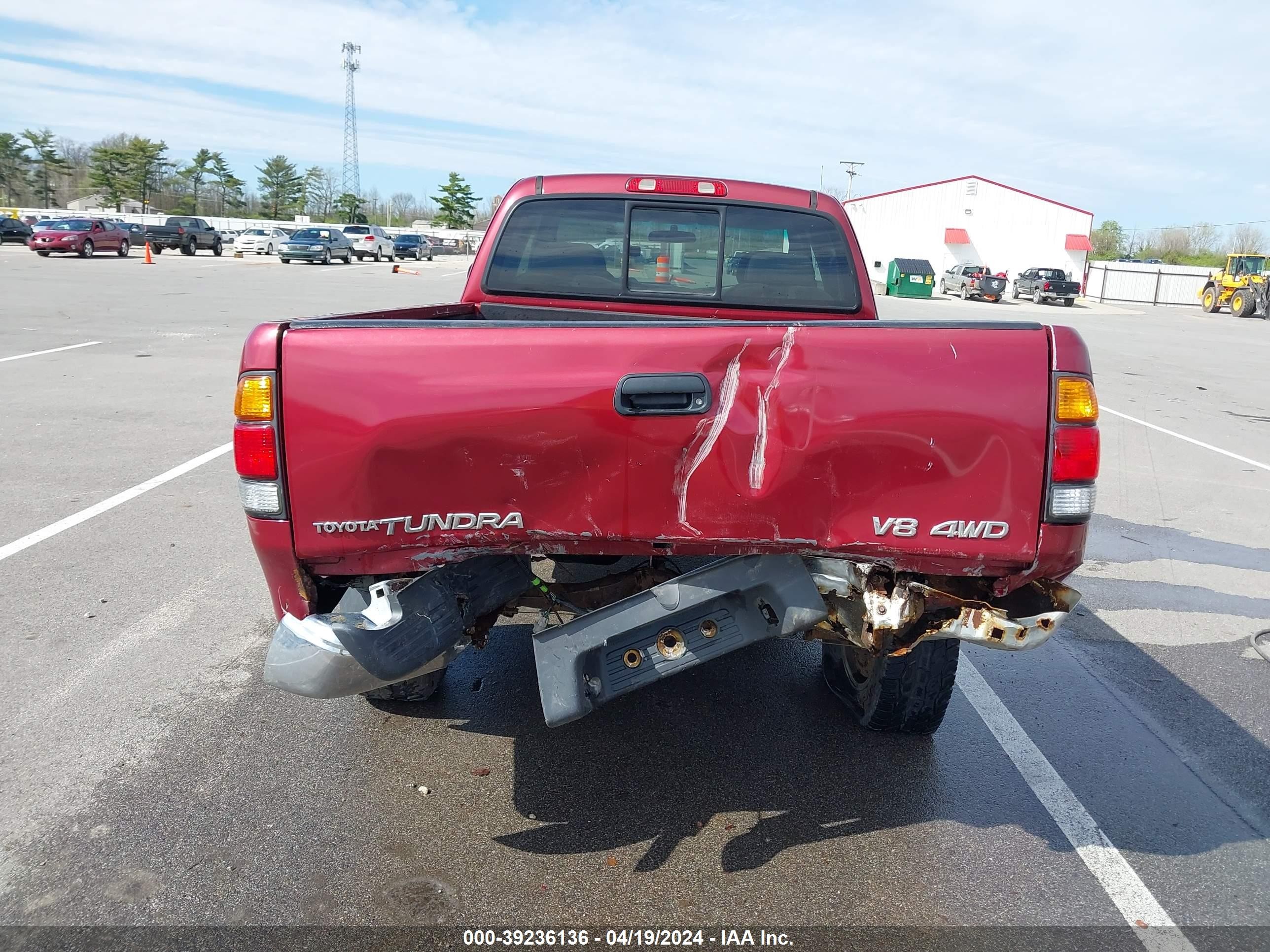 Photo 5 VIN: 5TBBT4410YS068326 - TOYOTA TUNDRA 