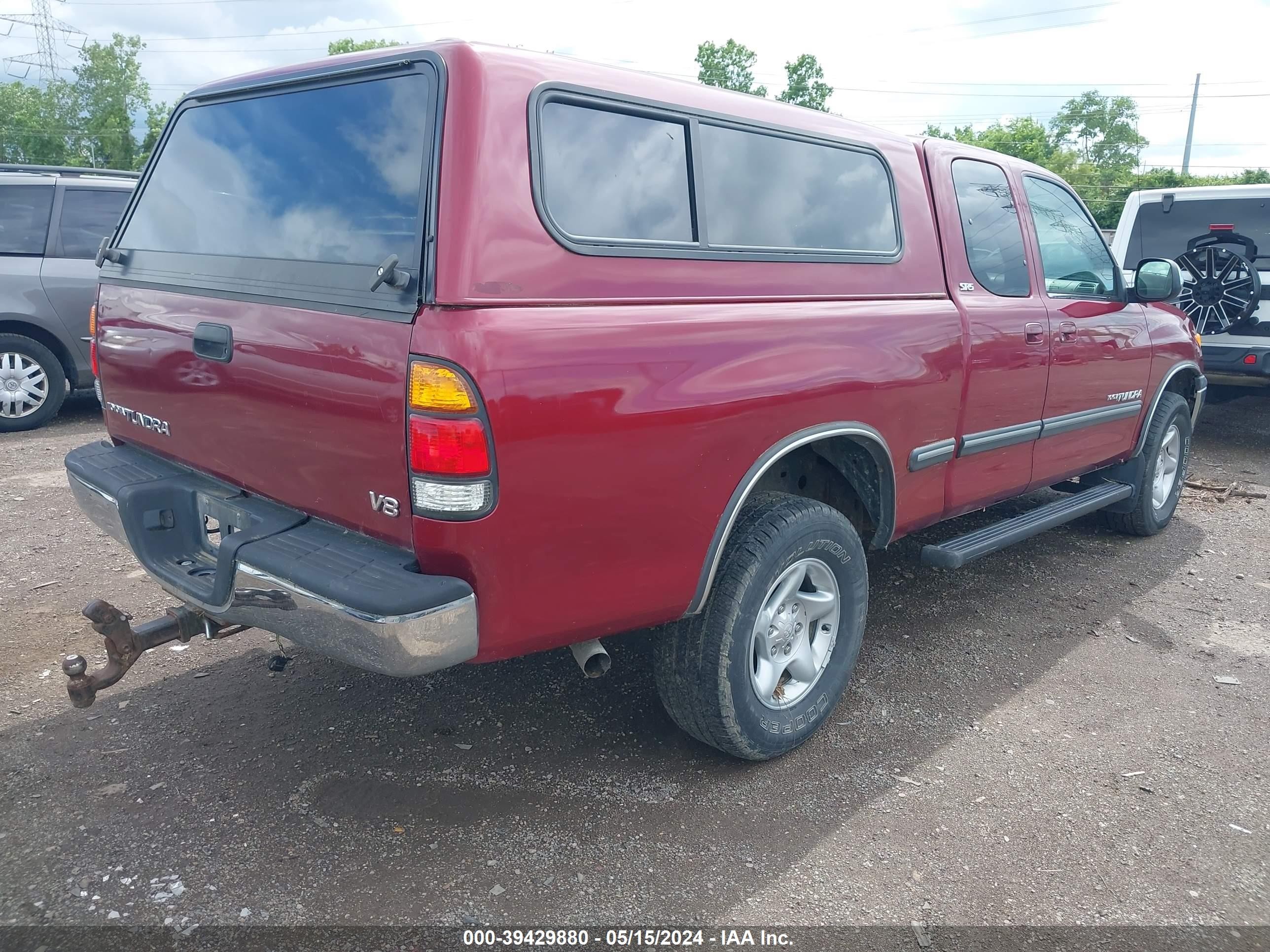 Photo 3 VIN: 5TBBT4411YS080775 - TOYOTA TUNDRA 