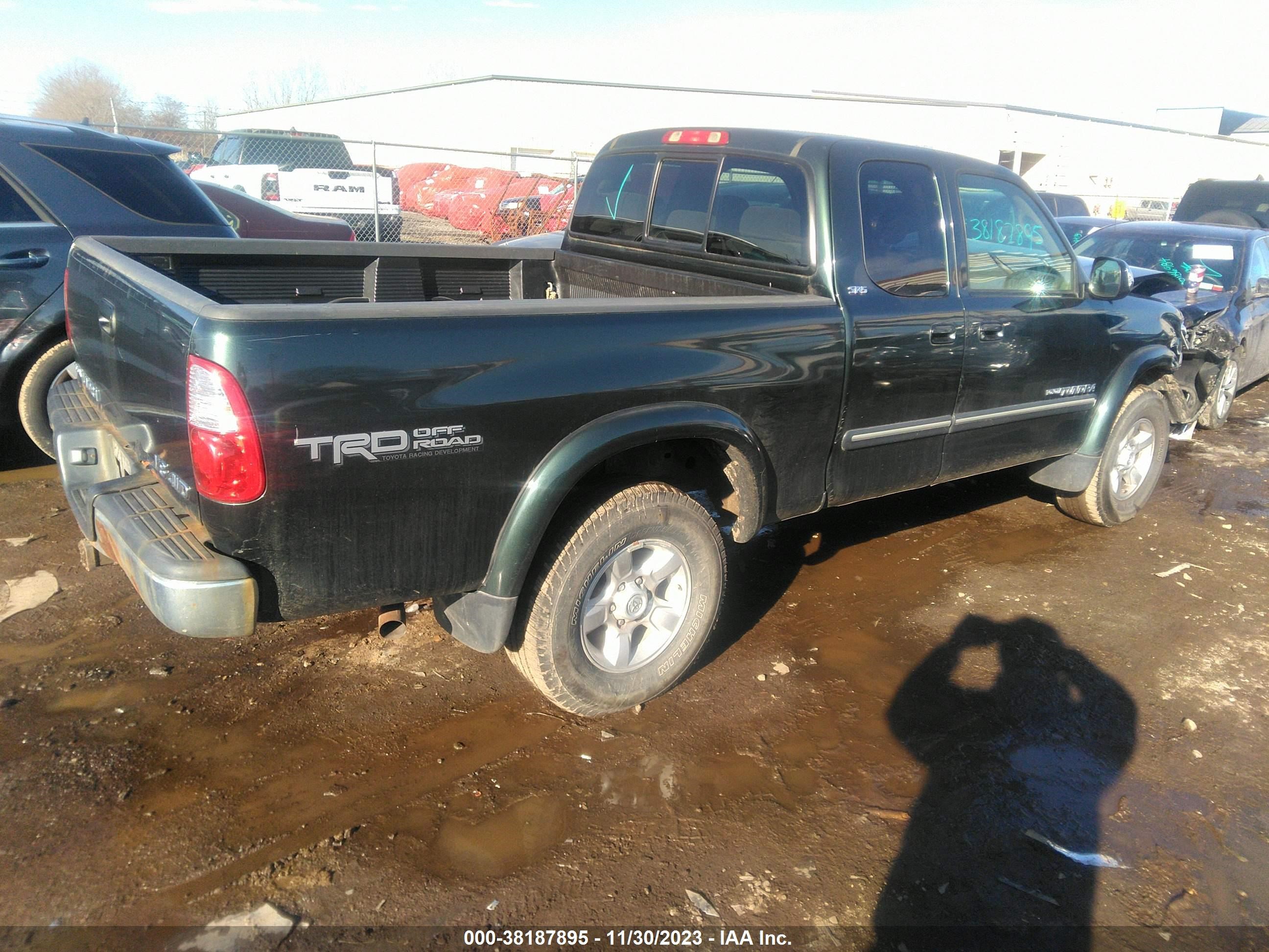 Photo 3 VIN: 5TBBT44166S473572 - TOYOTA TUNDRA 