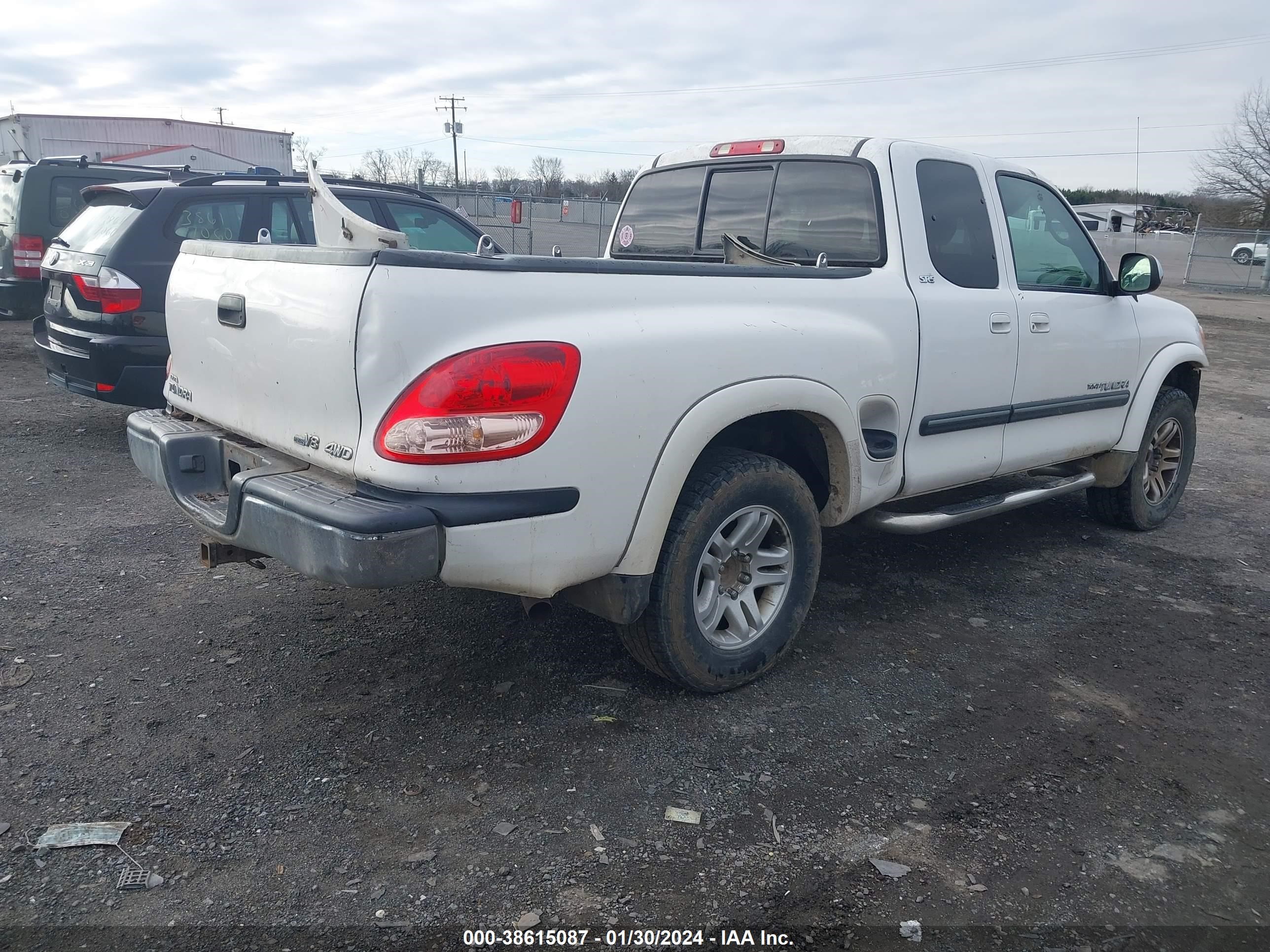 Photo 3 VIN: 5TBBT44186S478983 - TOYOTA TUNDRA 