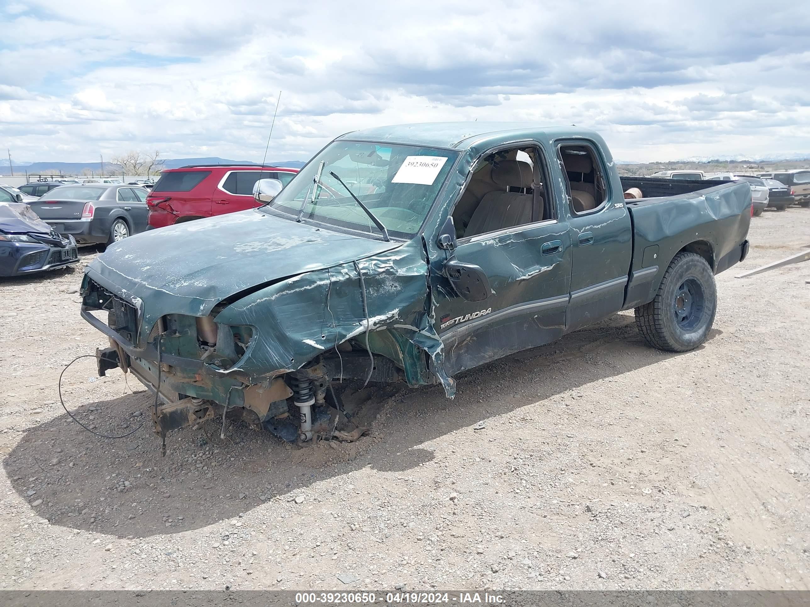 Photo 1 VIN: 5TBBT441XYS064171 - TOYOTA TUNDRA 