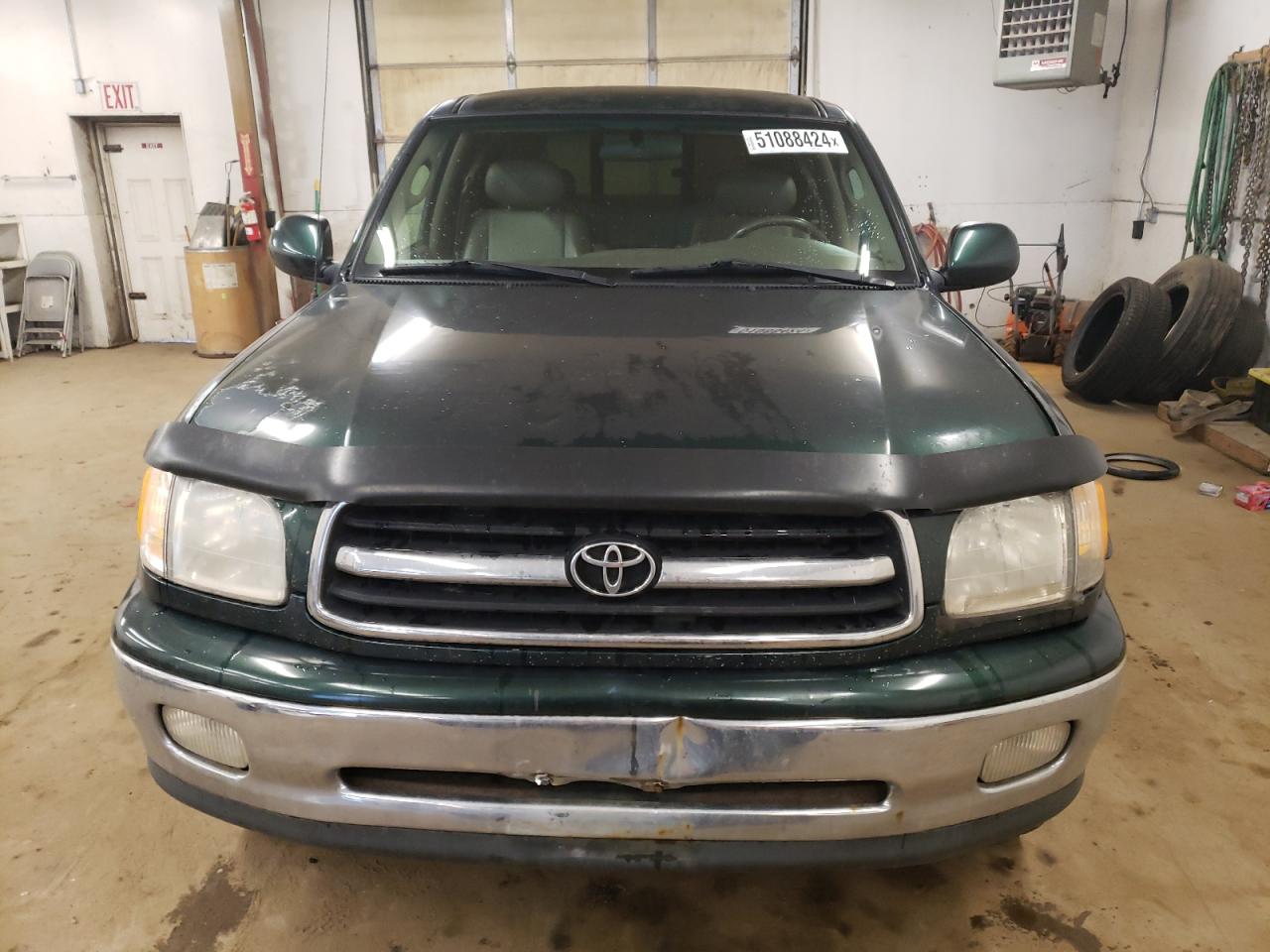 Photo 4 VIN: 5TBBT4813YS071229 - TOYOTA TUNDRA 