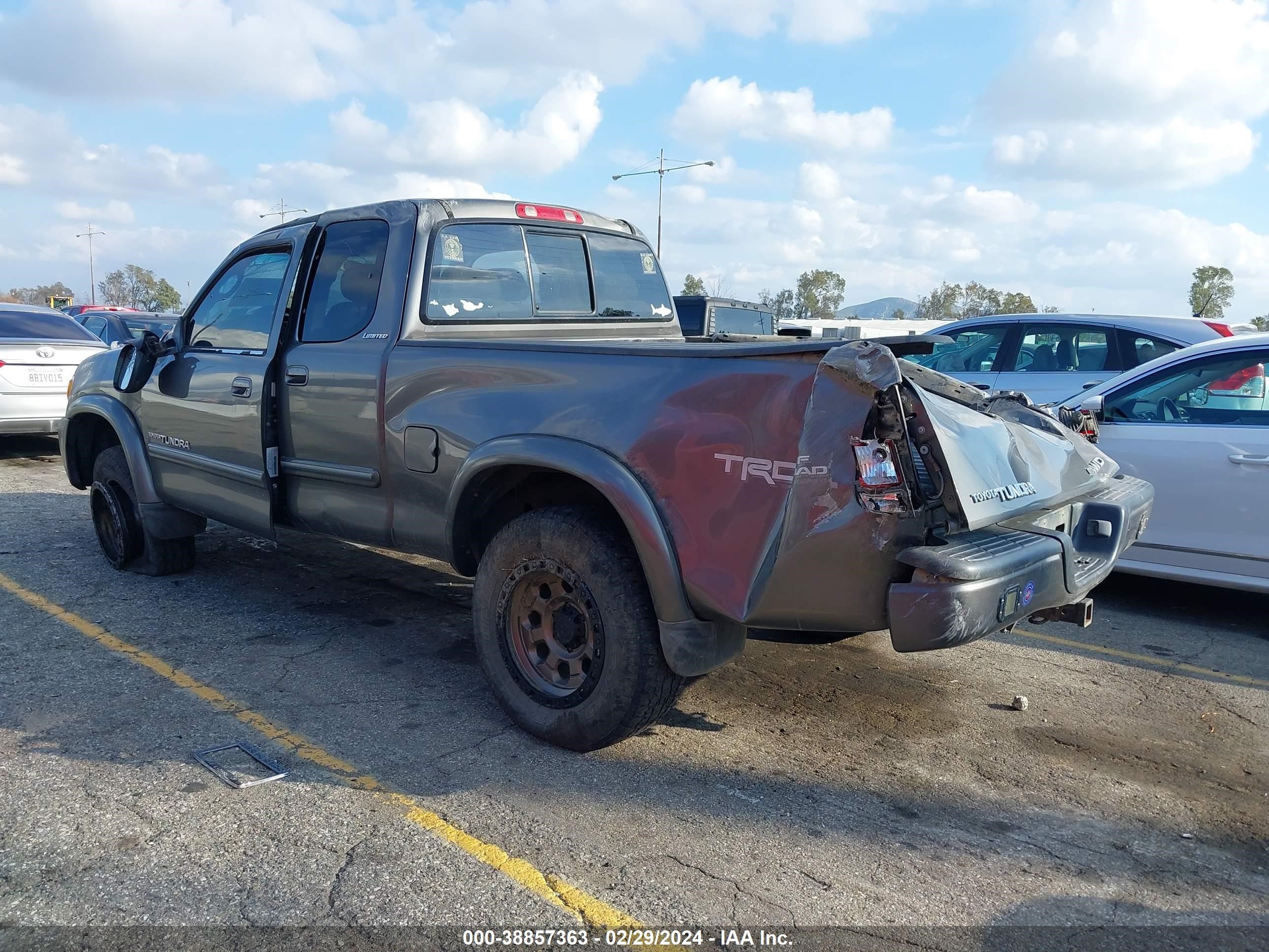 Photo 2 VIN: 5TBBT48153S360718 - TOYOTA TUNDRA 