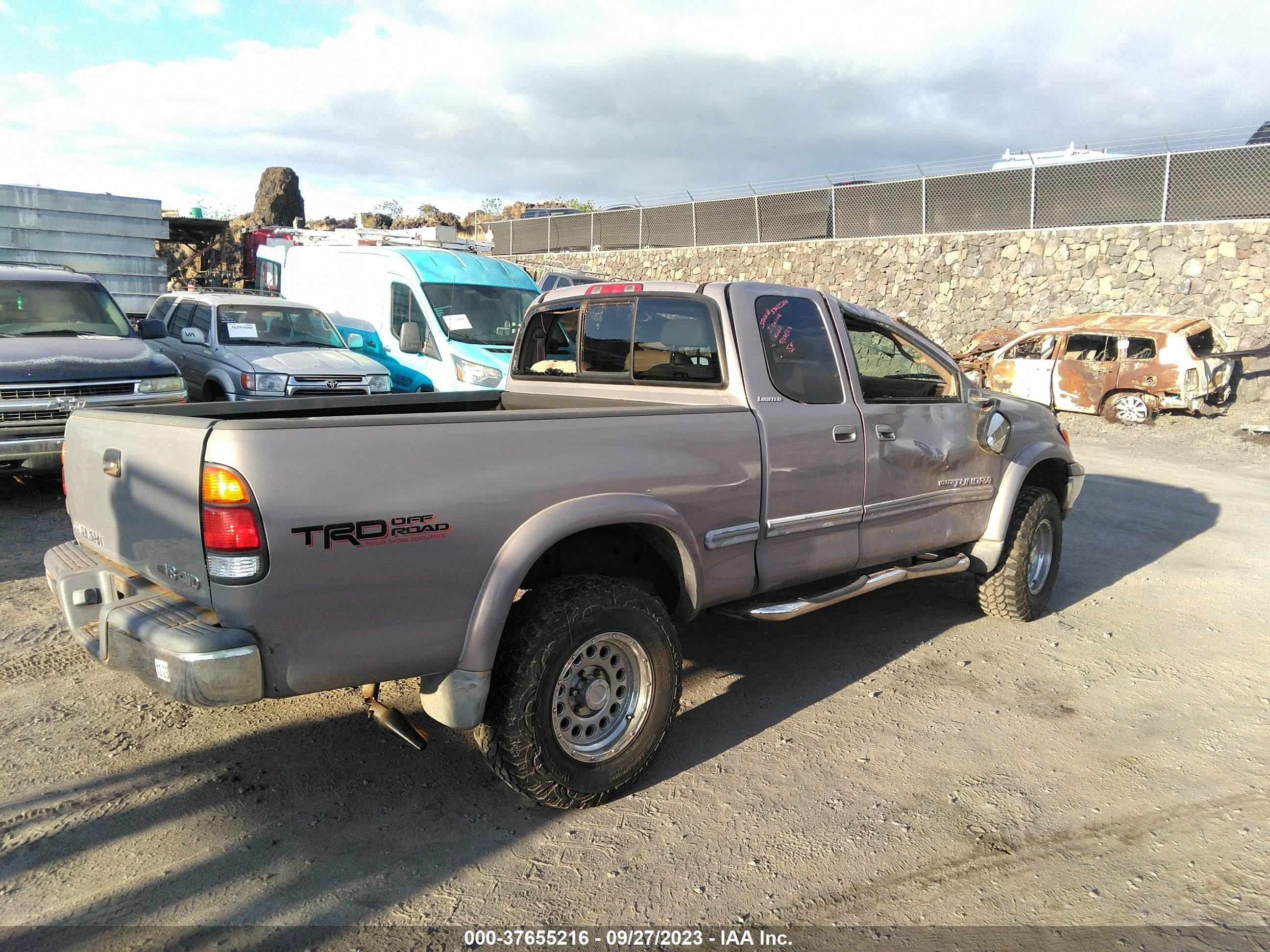 Photo 3 VIN: 5TBBT48182S235582 - TOYOTA TUNDRA 