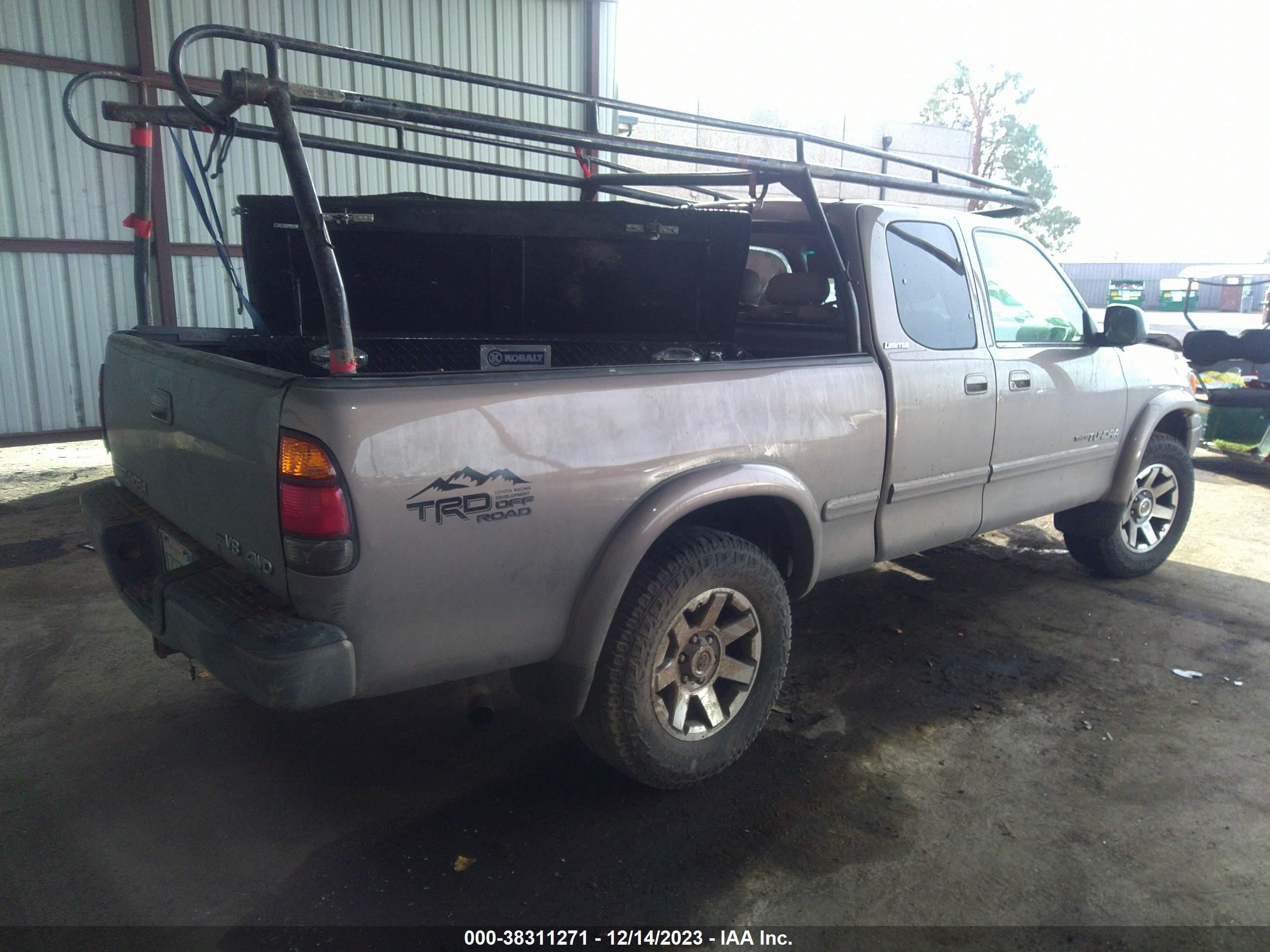 Photo 3 VIN: 5TBBT481X1S133943 - TOYOTA TUNDRA 