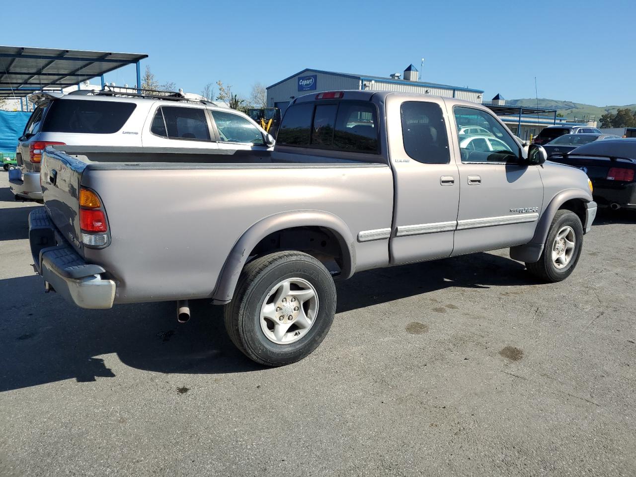 Photo 2 VIN: 5TBBT481X1S136051 - TOYOTA TUNDRA 