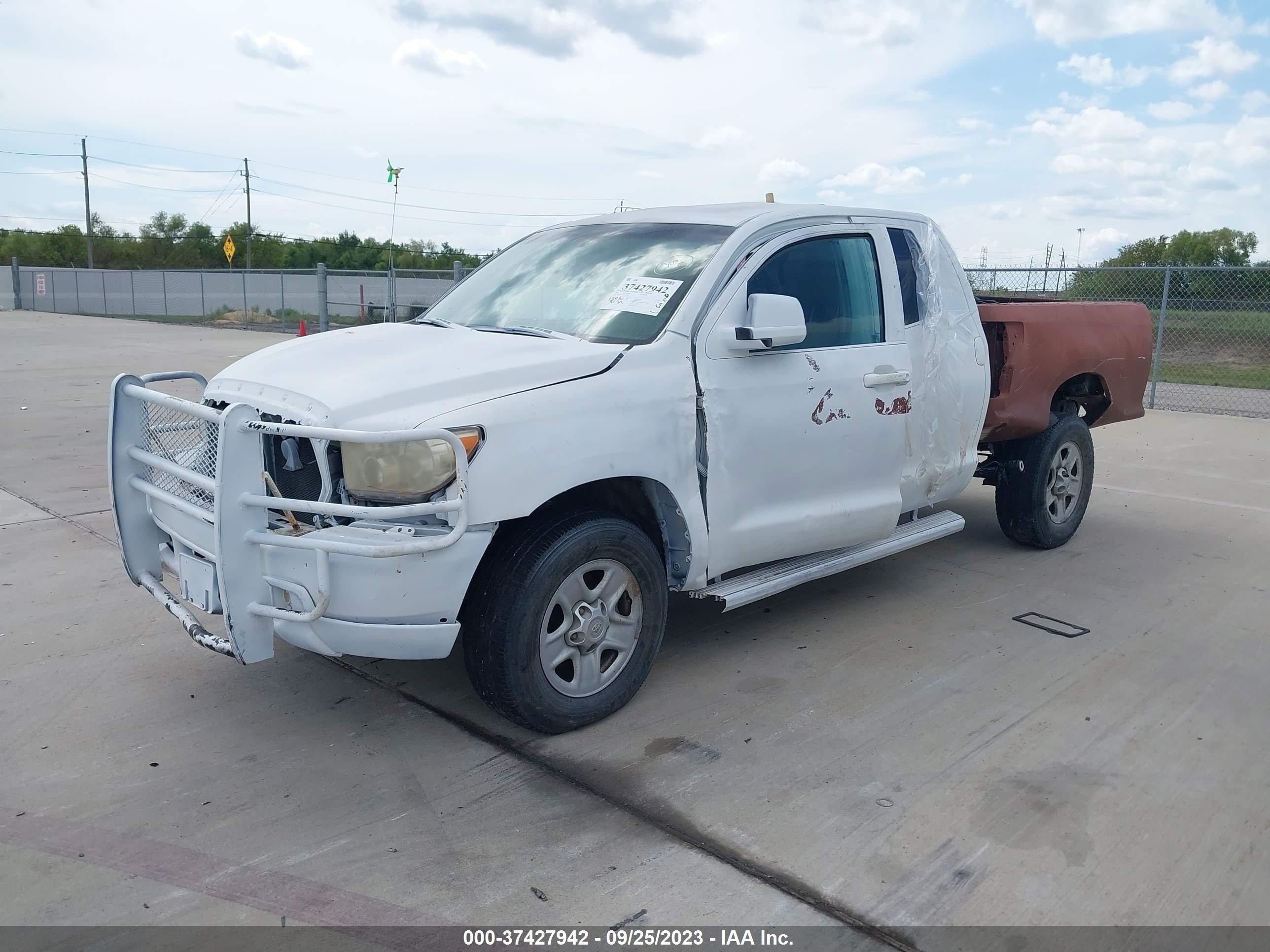 Photo 1 VIN: 5TBBT54197S450679 - TOYOTA TUNDRA 