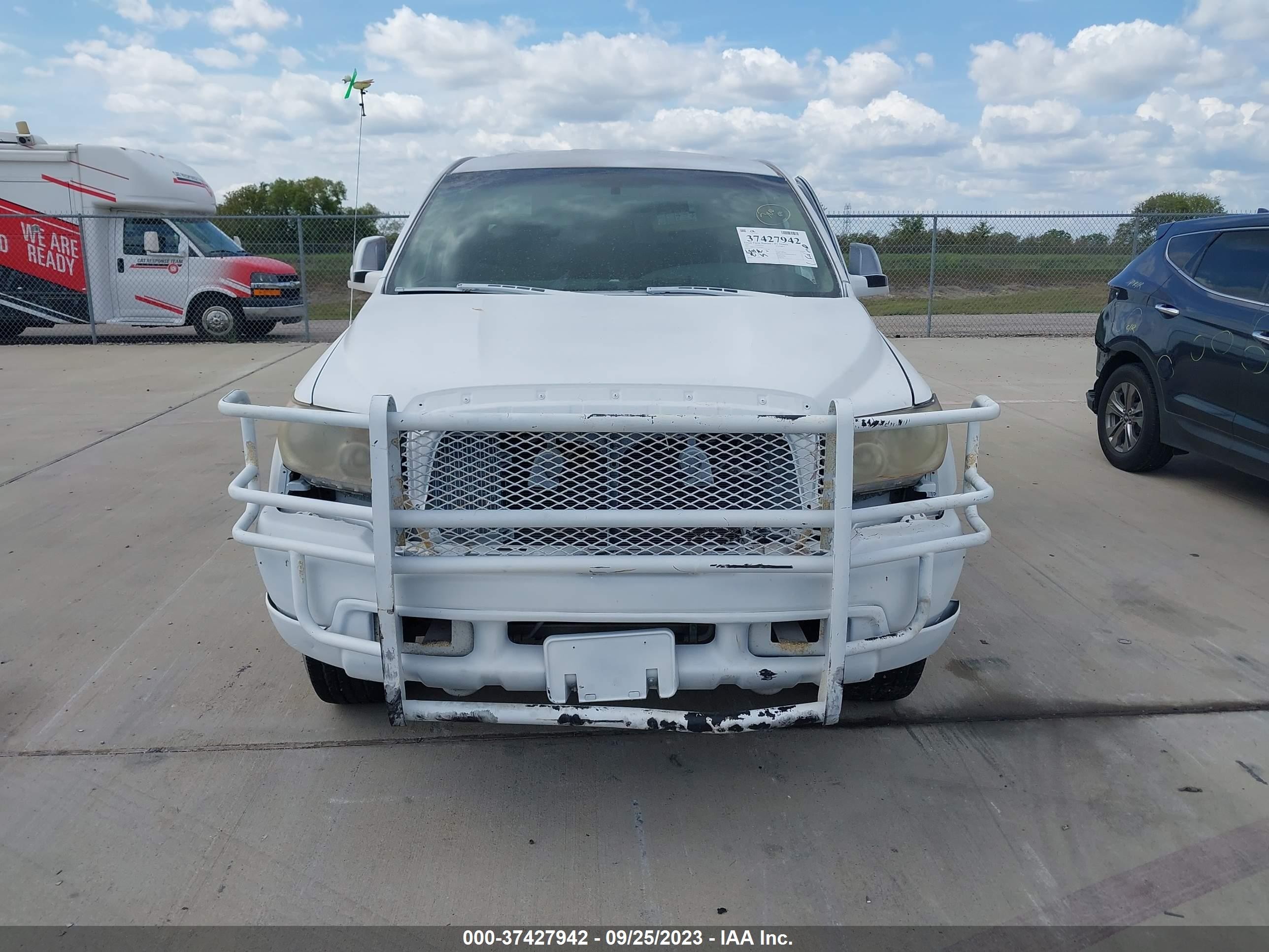 Photo 11 VIN: 5TBBT54197S450679 - TOYOTA TUNDRA 