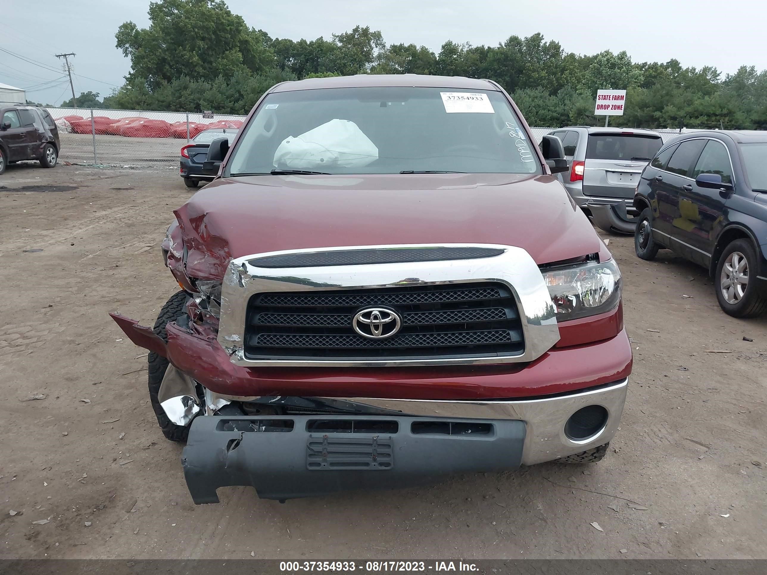 Photo 11 VIN: 5TBBT54198S461103 - TOYOTA TUNDRA 