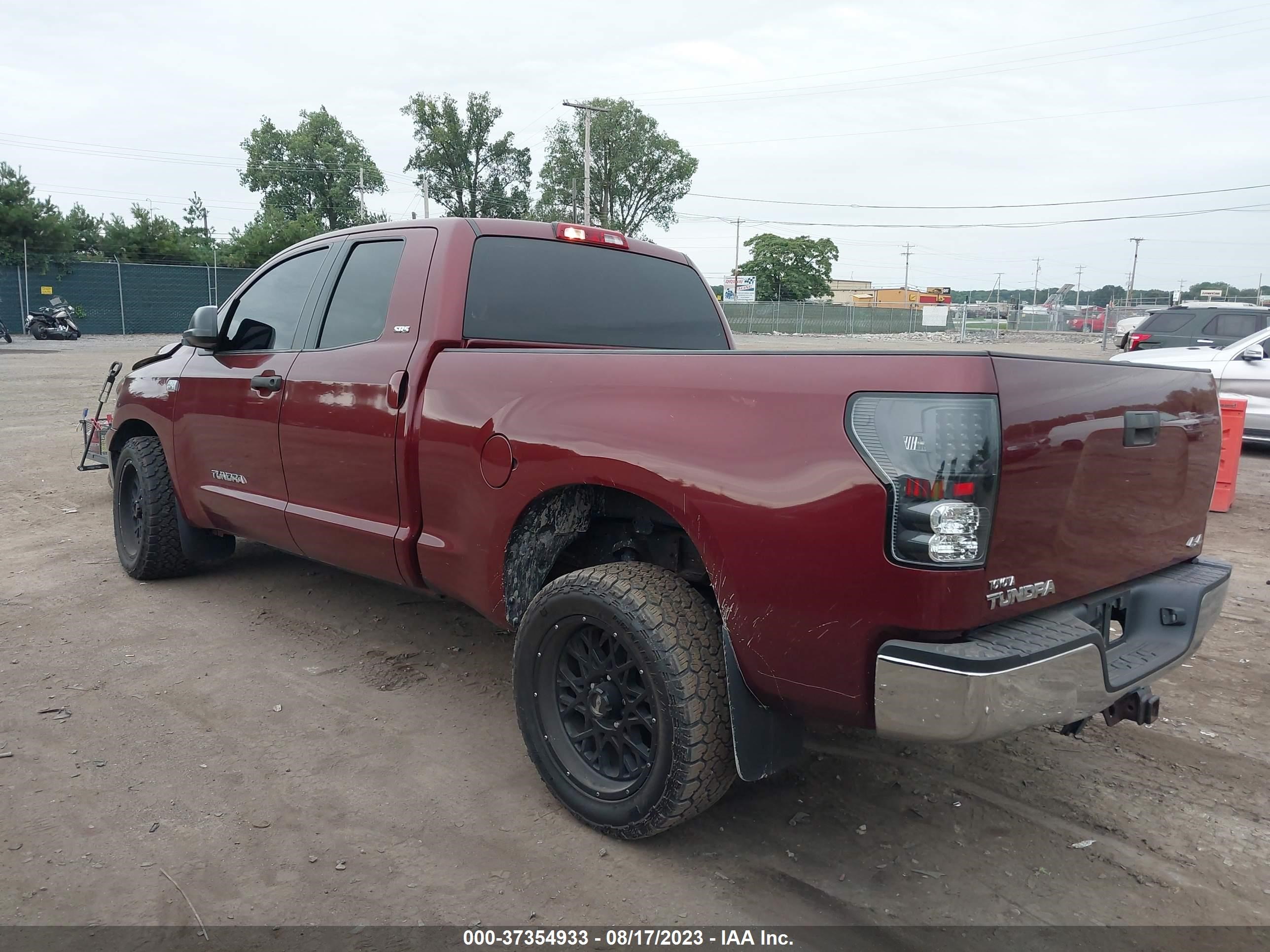 Photo 2 VIN: 5TBBT54198S461103 - TOYOTA TUNDRA 