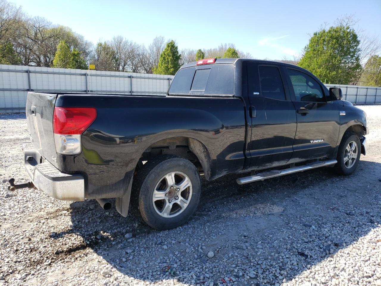 Photo 2 VIN: 5TBBV54107S451617 - TOYOTA TUNDRA 