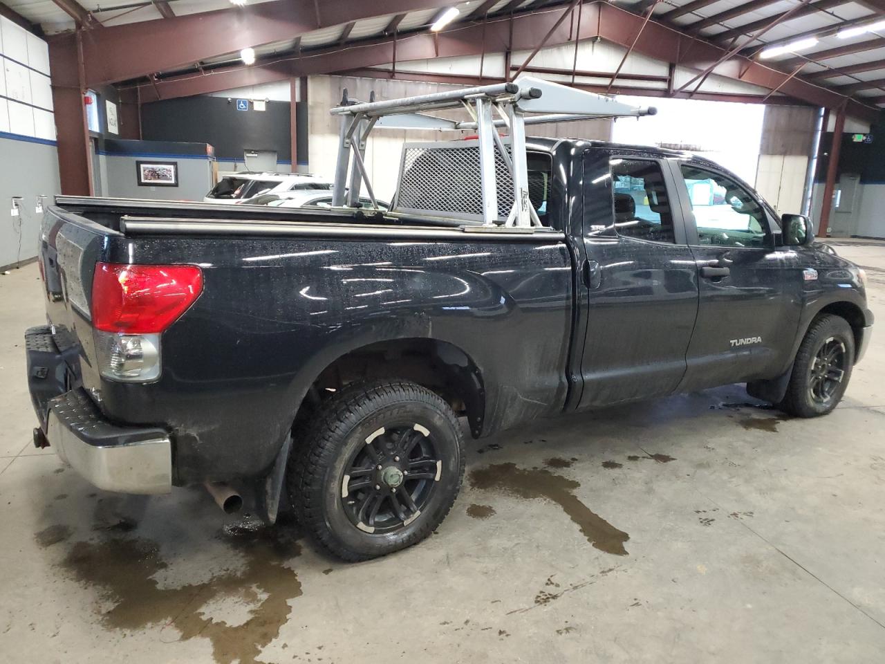 Photo 2 VIN: 5TBBV54107S465212 - TOYOTA TUNDRA 