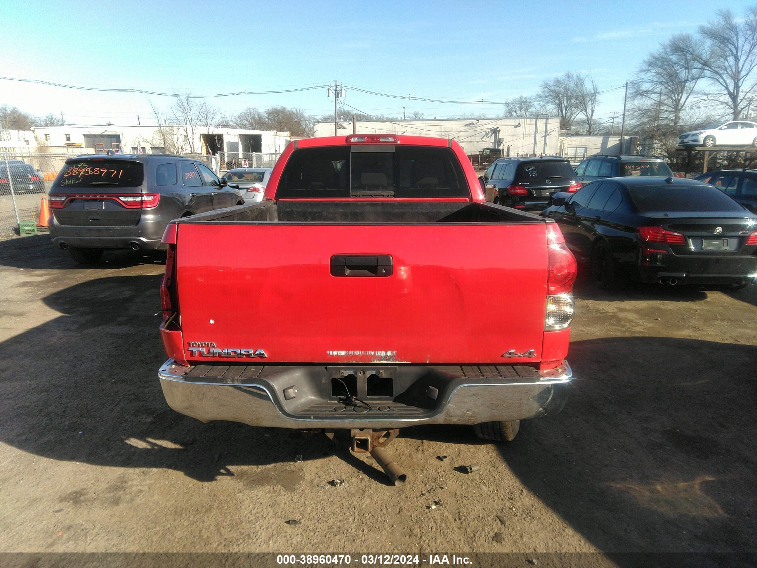 Photo 15 VIN: 5TBBV54108S496221 - TOYOTA TUNDRA 