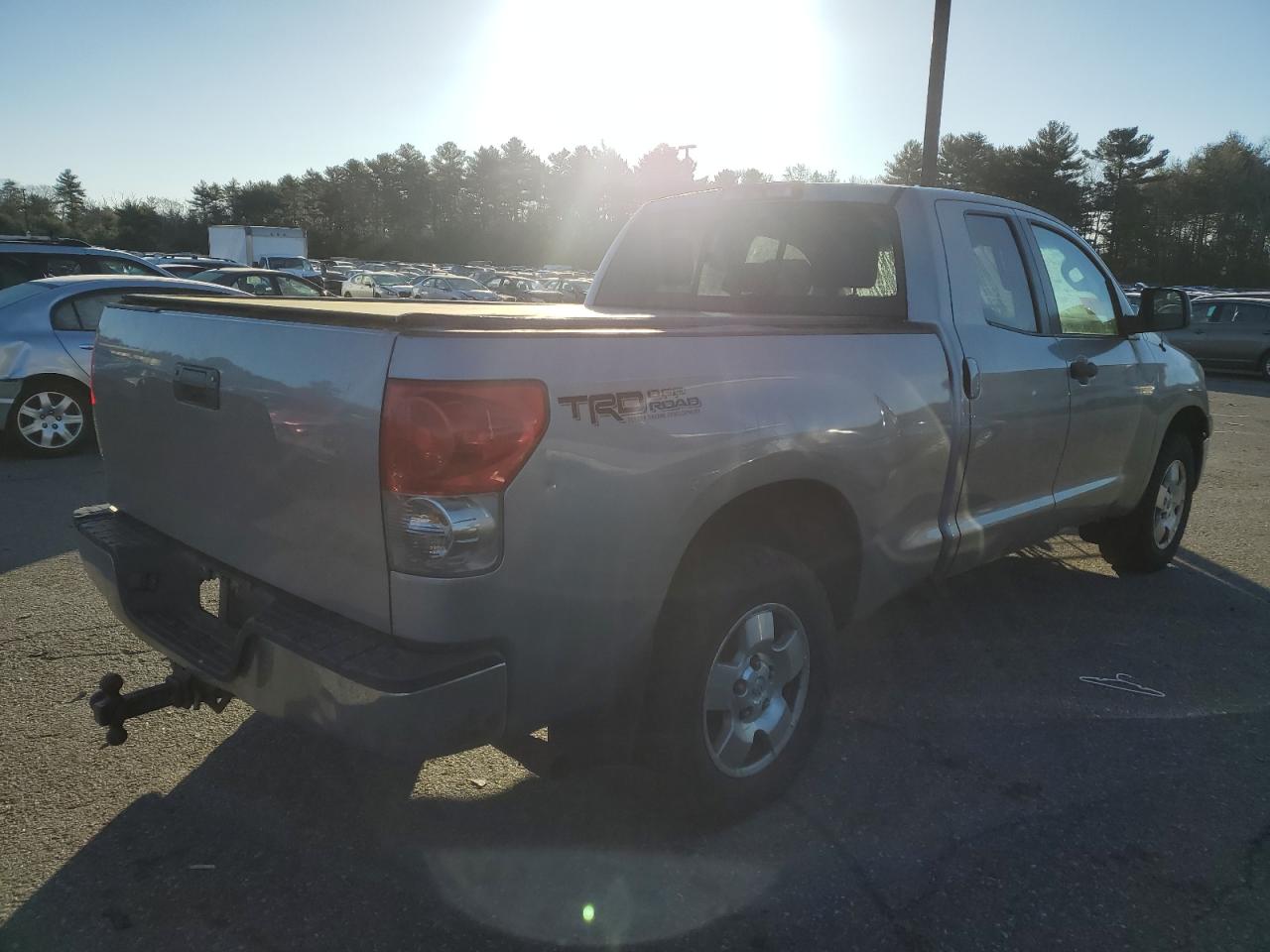 Photo 2 VIN: 5TBBV54118S515990 - TOYOTA TUNDRA 