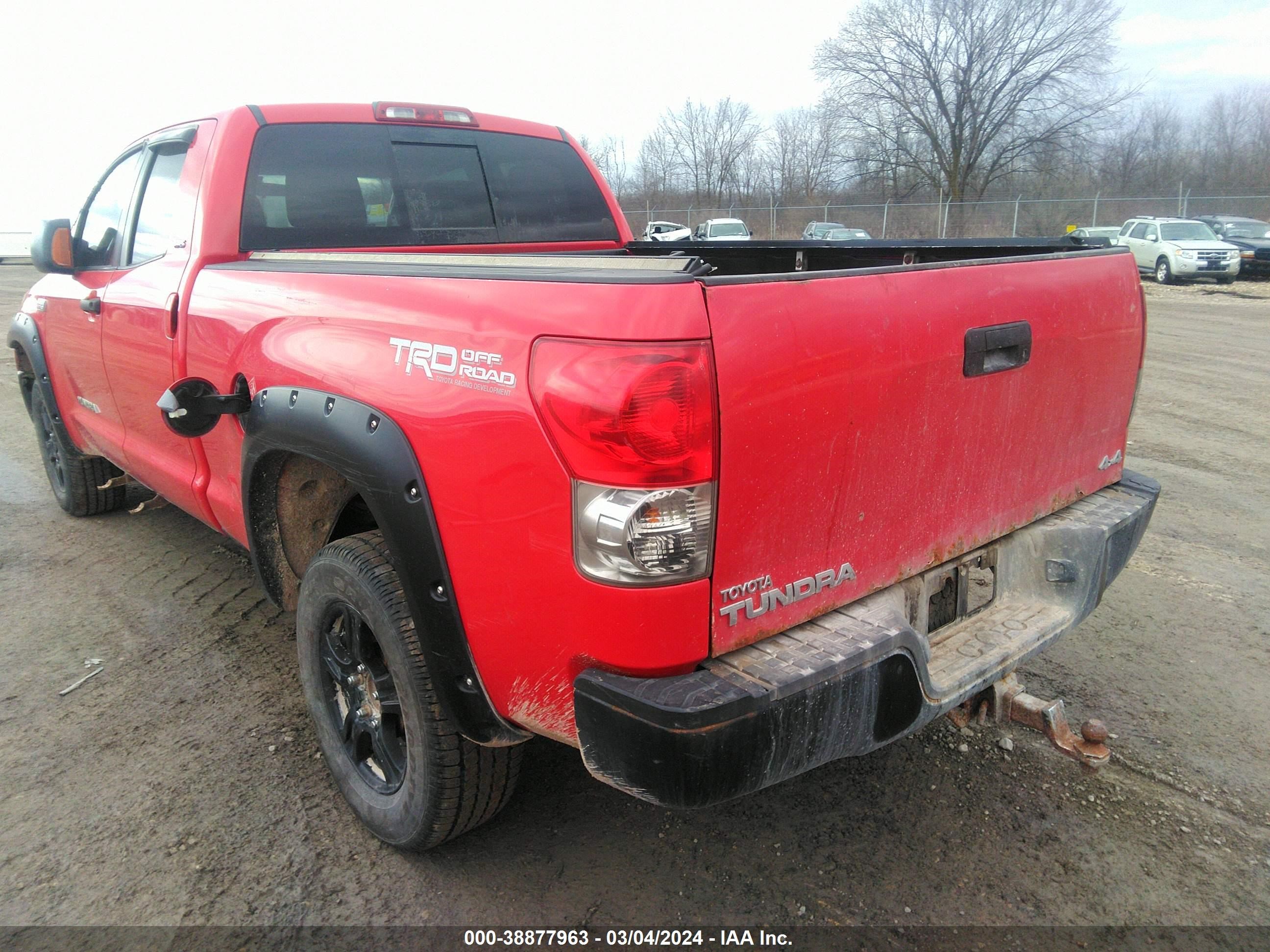 Photo 2 VIN: 5TBBV54127S456706 - TOYOTA TUNDRA 