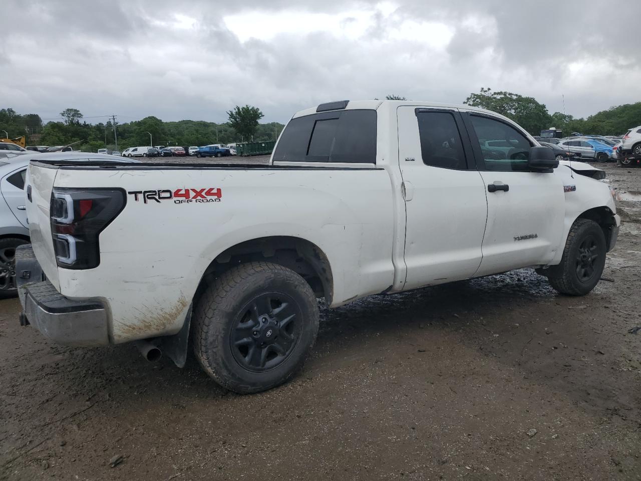 Photo 2 VIN: 5TBBV54127S473294 - TOYOTA TUNDRA 