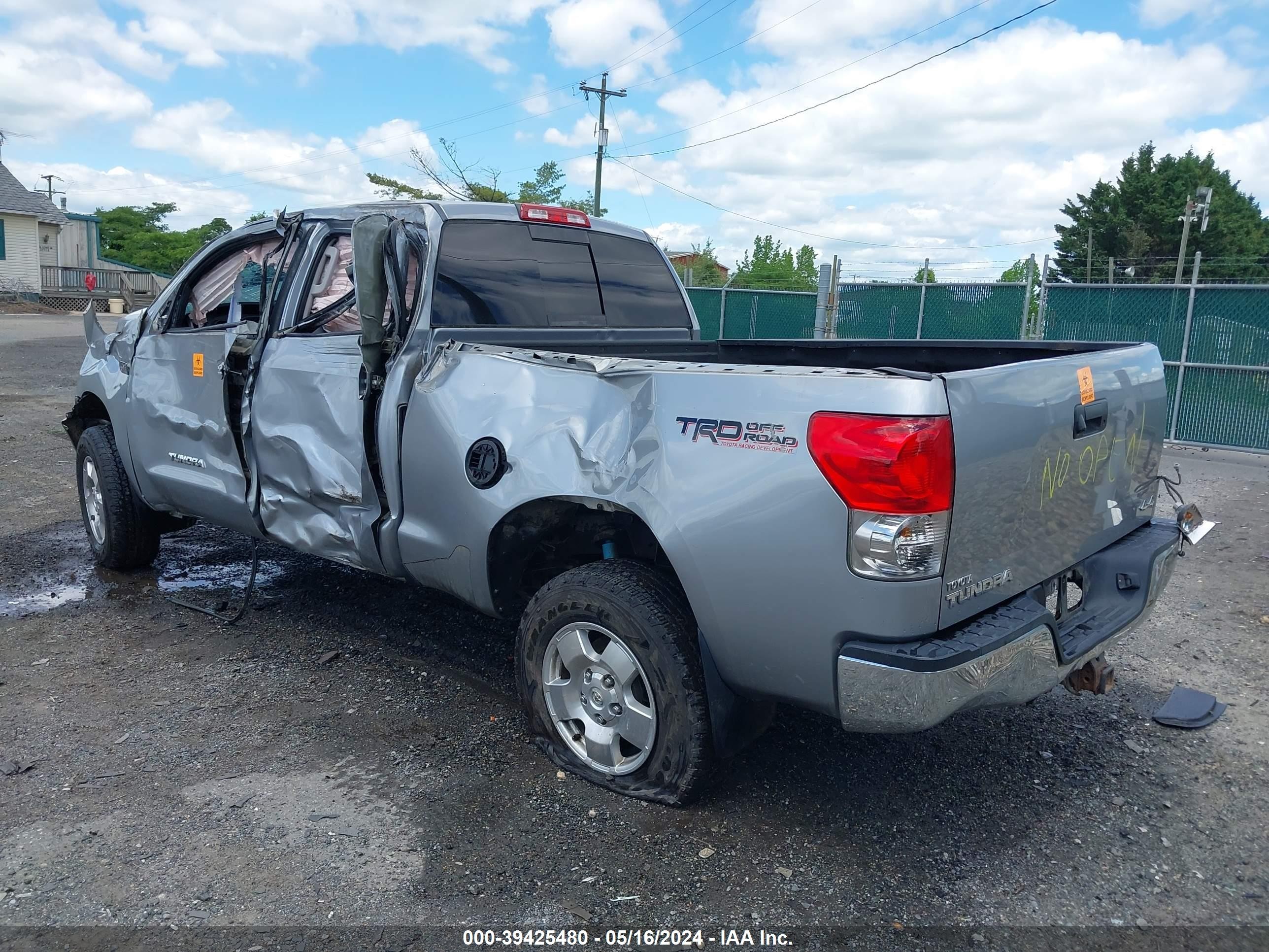 Photo 2 VIN: 5TBBV54137S479542 - TOYOTA TUNDRA 