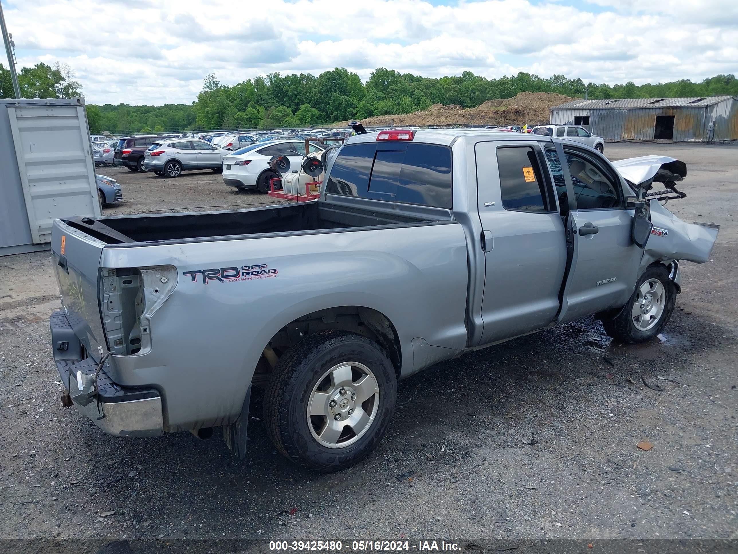 Photo 3 VIN: 5TBBV54137S479542 - TOYOTA TUNDRA 