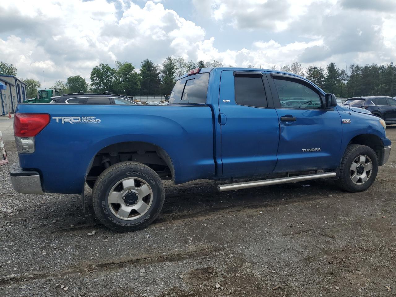 Photo 2 VIN: 5TBBV54137S489651 - TOYOTA TUNDRA 