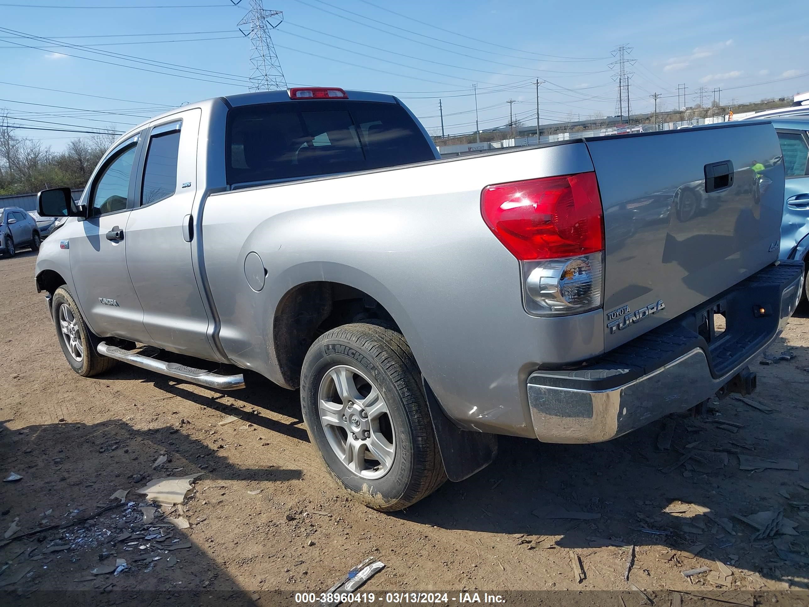 Photo 2 VIN: 5TBBV54147S454844 - TOYOTA TUNDRA 